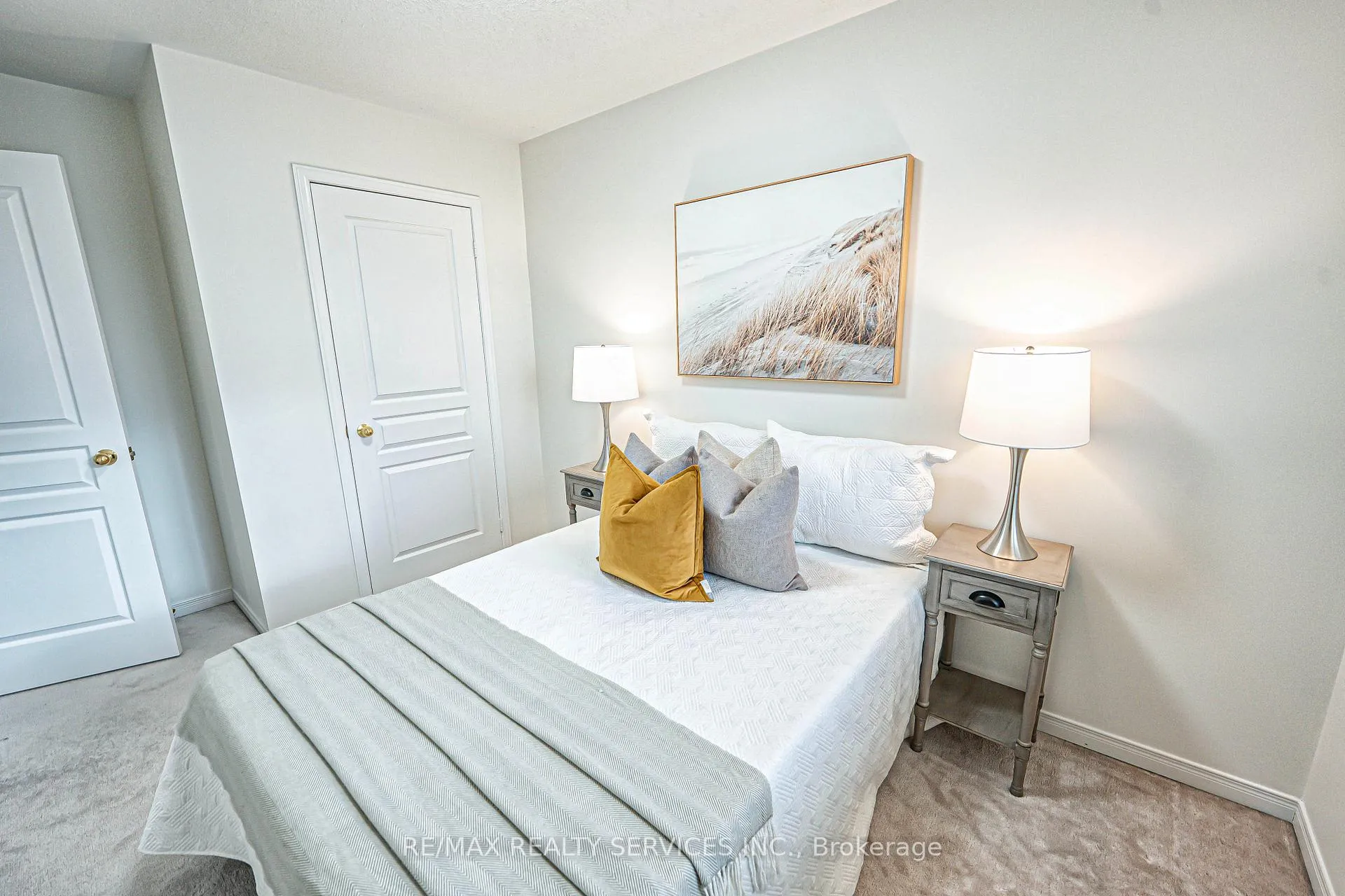 Photo 32 of 9 Delport Close, Brampton, Bram East — HOMEH