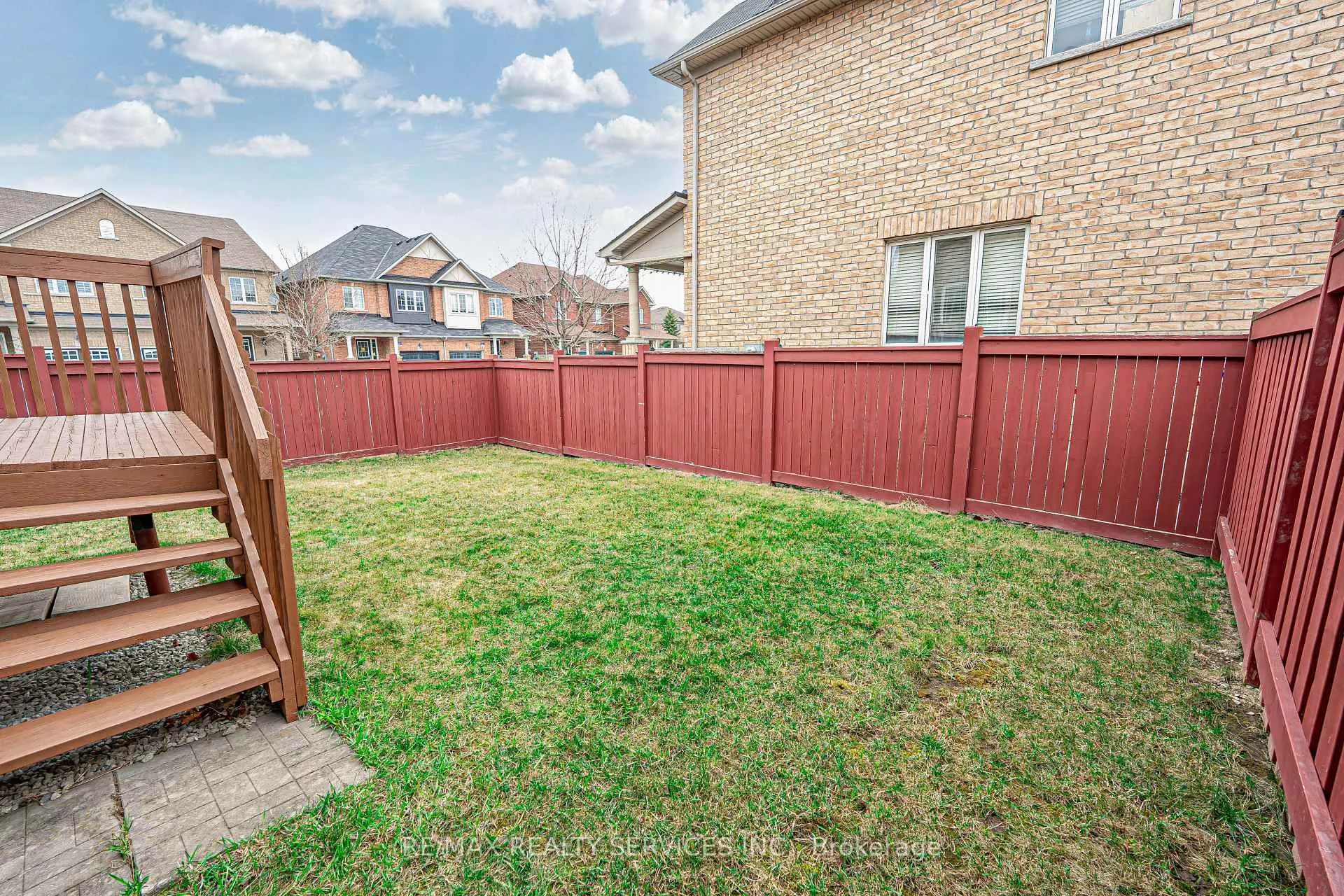 Photo 37 of 9 Delport Close, Brampton, Bram East — HOMEH