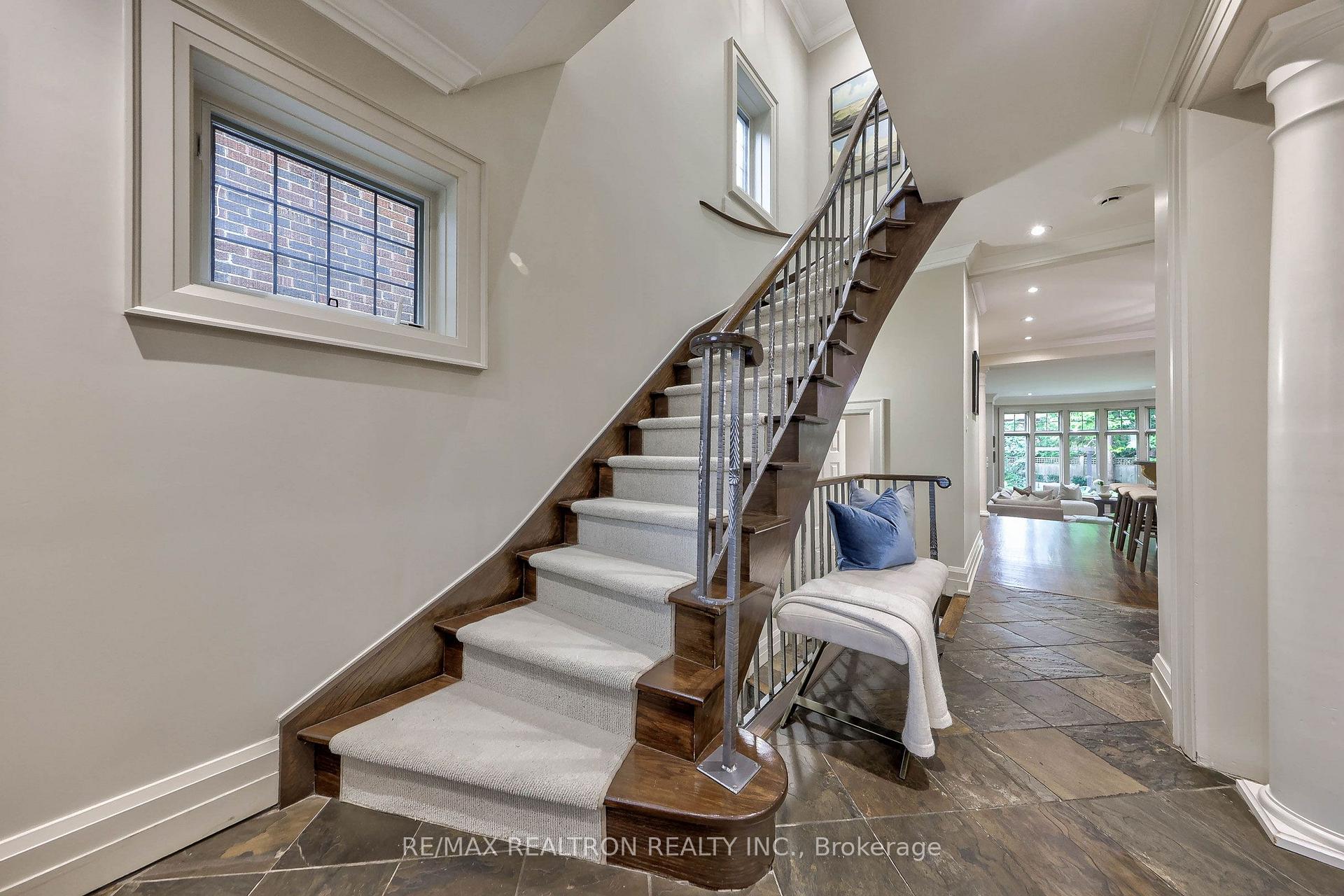 Photo 2 of 43 Joicey Boulevard, Toronto, Bedford Park-Nortown — HOMEH