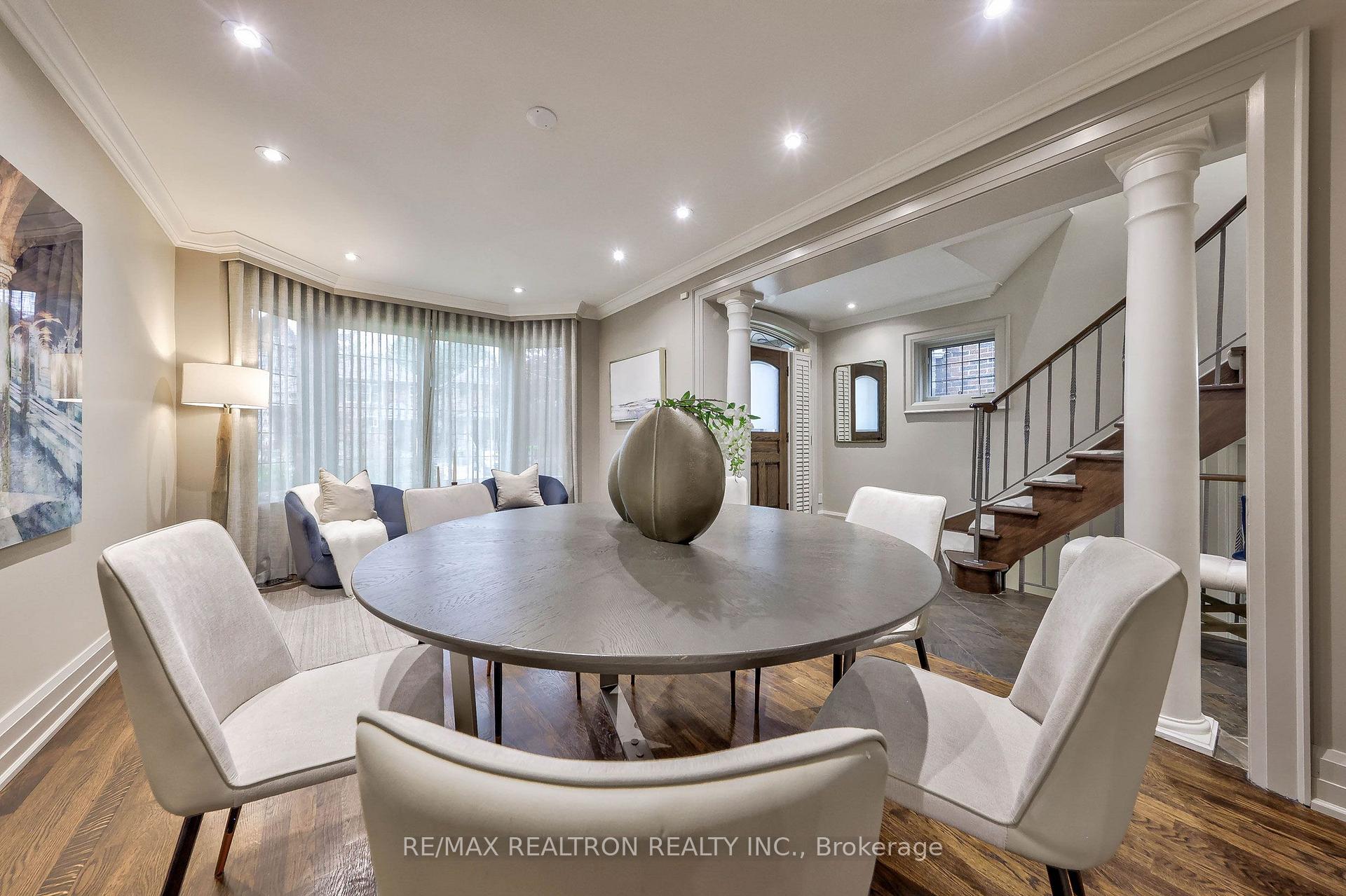 Photo 3 of 43 Joicey Boulevard, Toronto, Bedford Park-Nortown — HOMEH