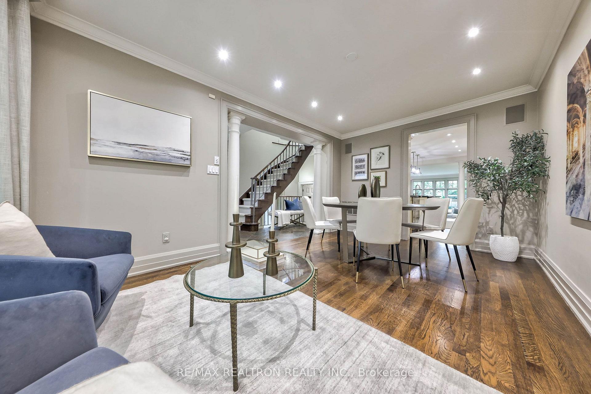 Photo 4 of 43 Joicey Boulevard, Toronto, Bedford Park-Nortown — HOMEH