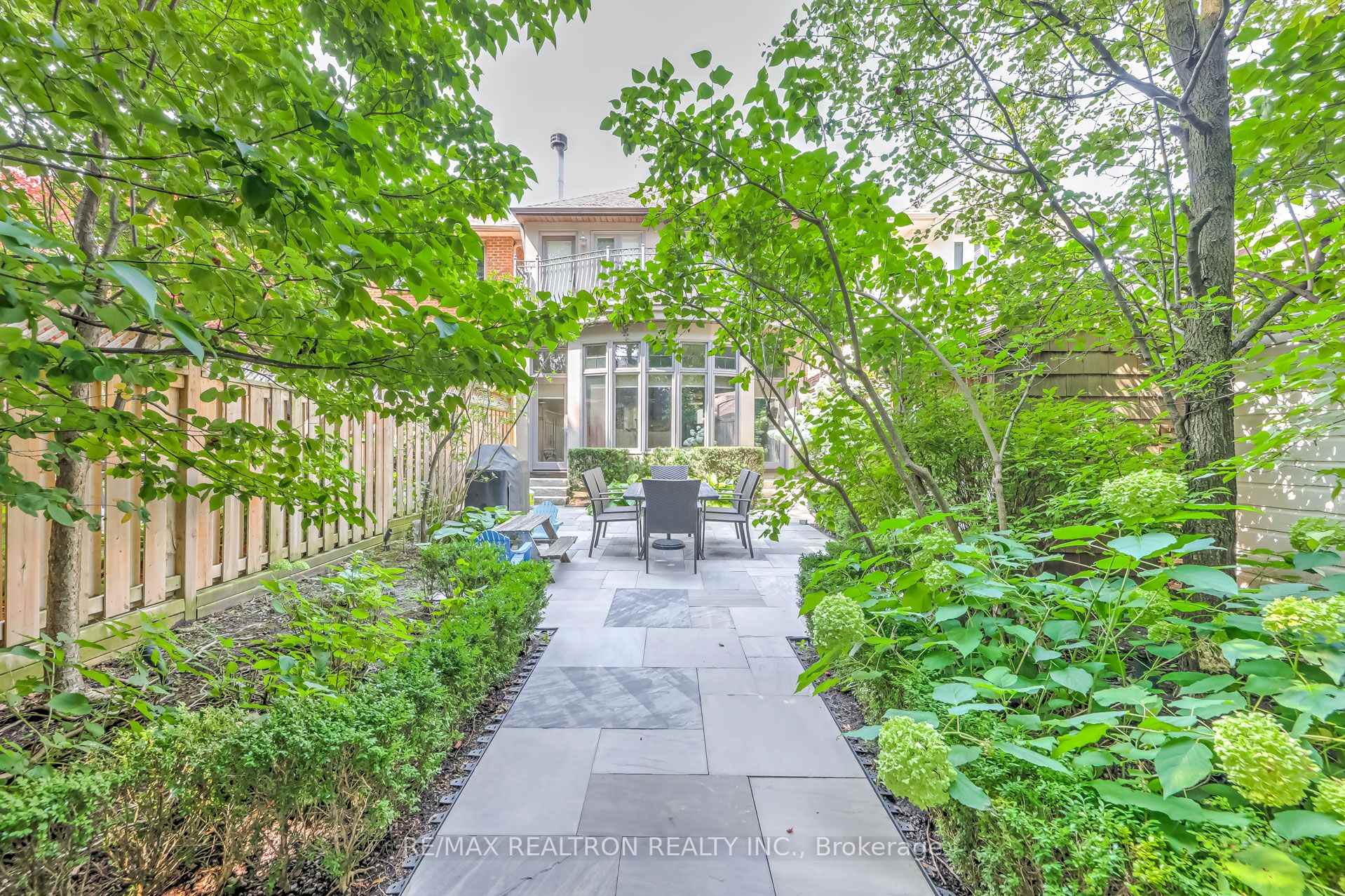 Photo 29 of 43 Joicey Boulevard, Toronto, Bedford Park-Nortown — HOMEH