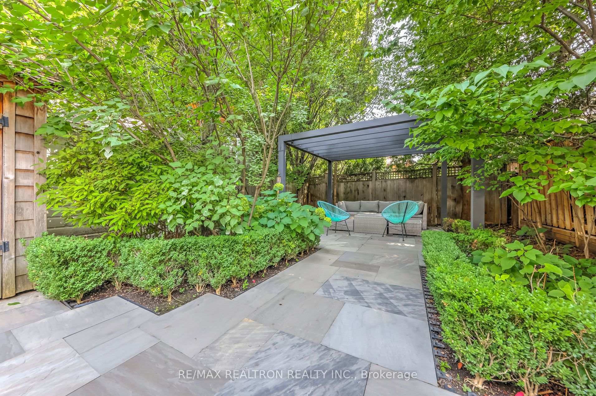 Photo 30 of 43 Joicey Boulevard, Toronto, Bedford Park-Nortown — HOMEH