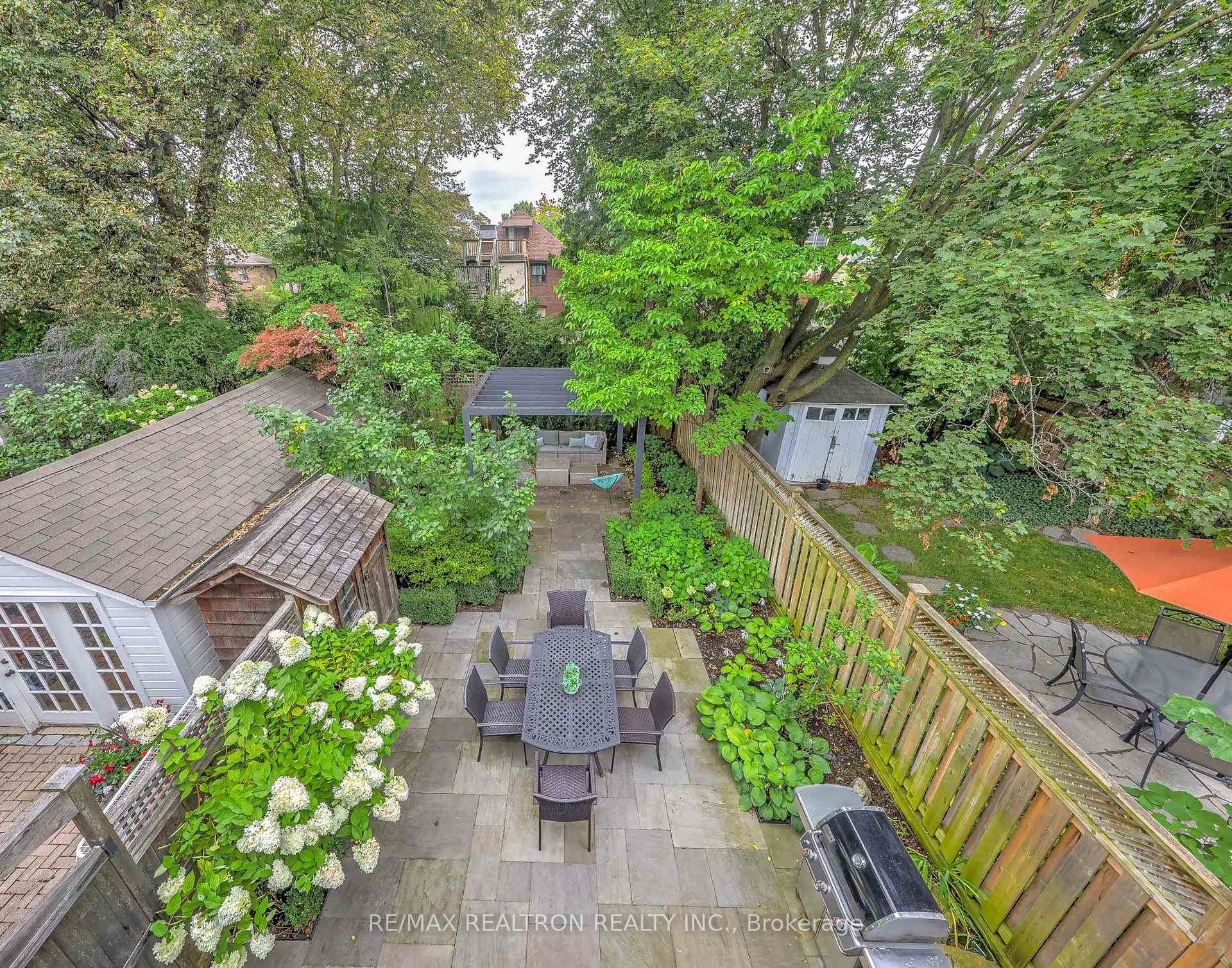 Photo 32 of 43 Joicey Boulevard, Toronto, Bedford Park-Nortown — HOMEH