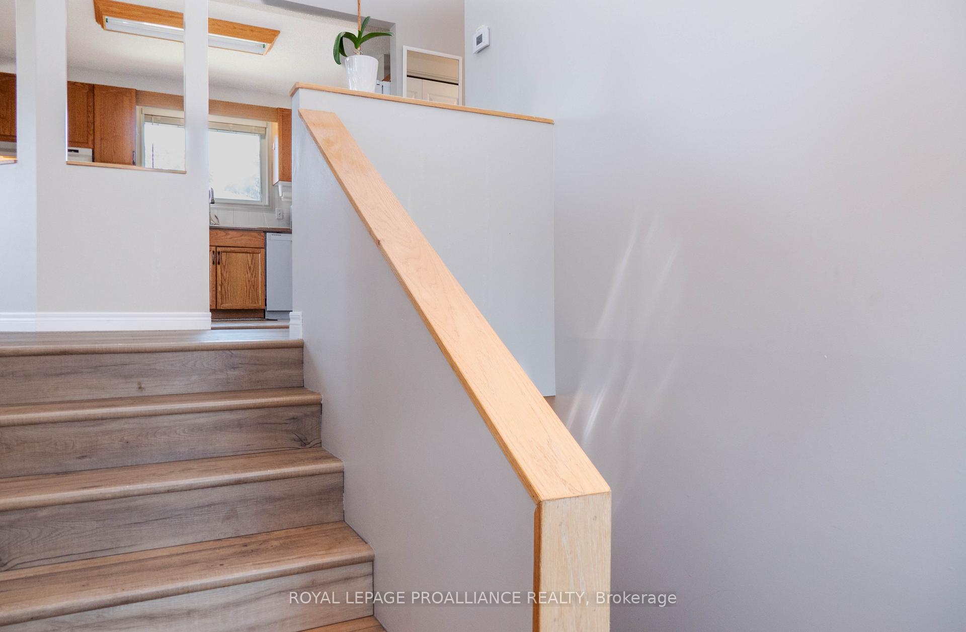 Photo 6 of 11 Carrying Place Road, Quinte West, Trenton Ward — HOMEH