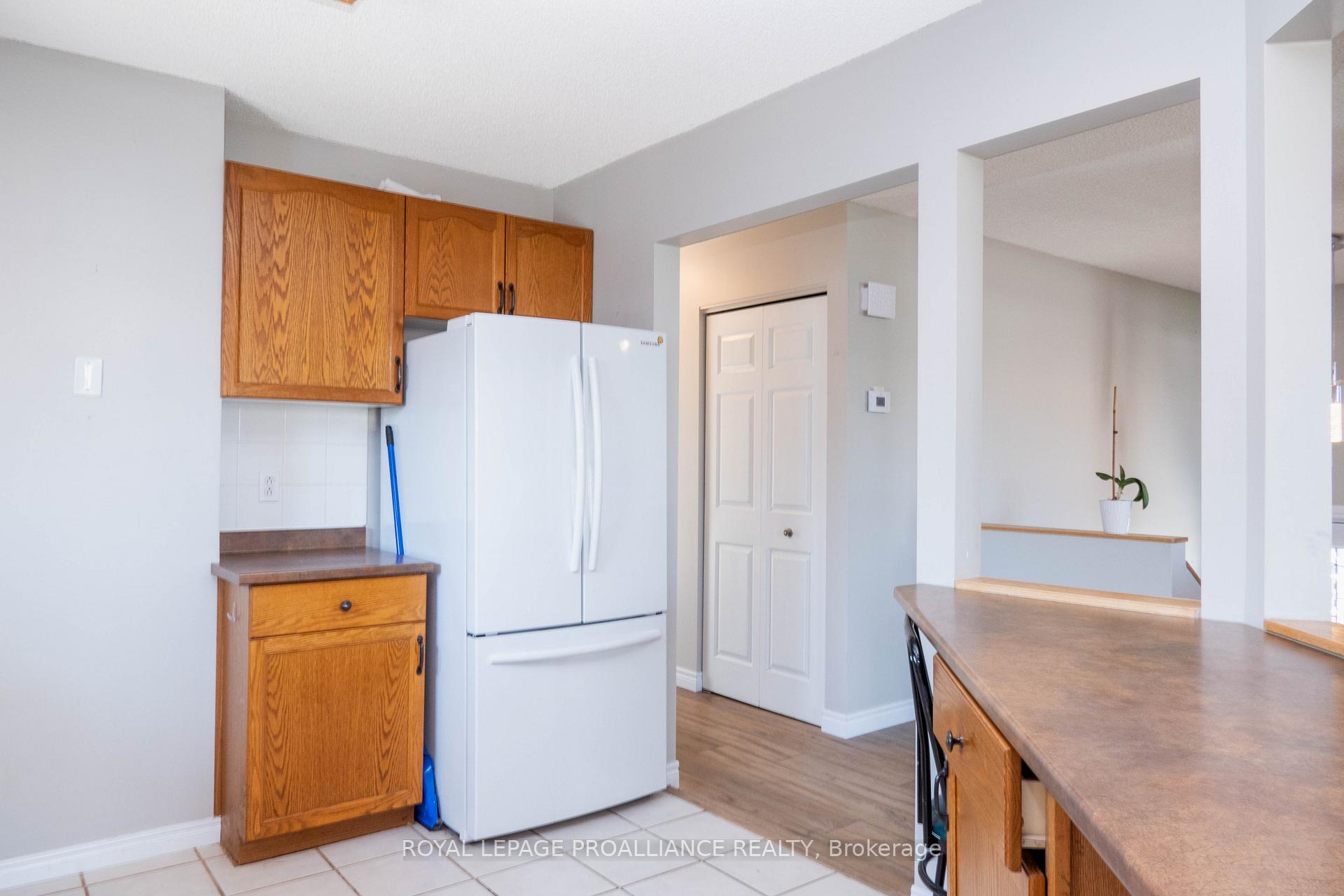 Photo 12 of 11 Carrying Place Road, Quinte West, Trenton Ward — HOMEH