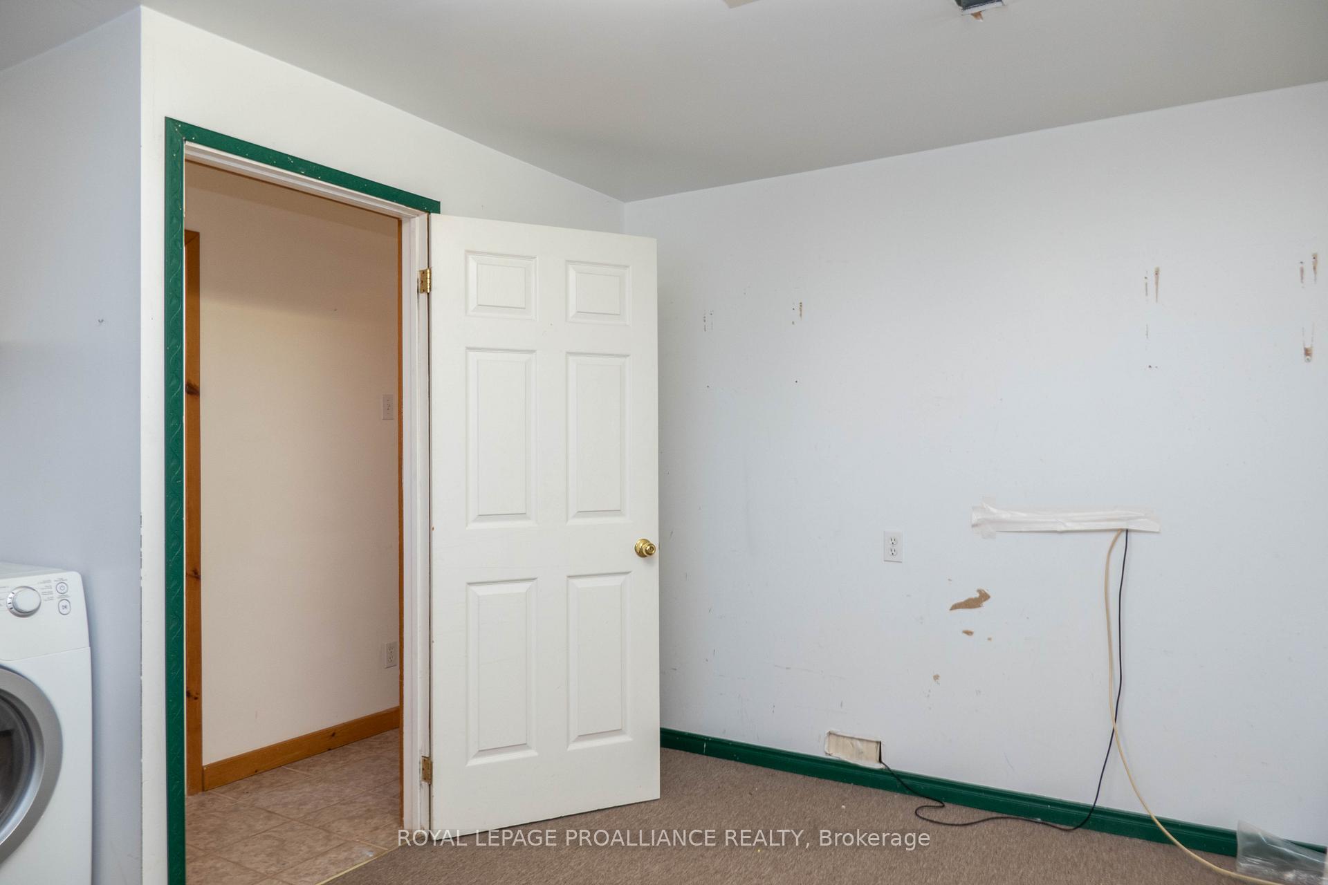 Photo 40 of 11 Carrying Place Road, Quinte West, Trenton Ward — HOMEH