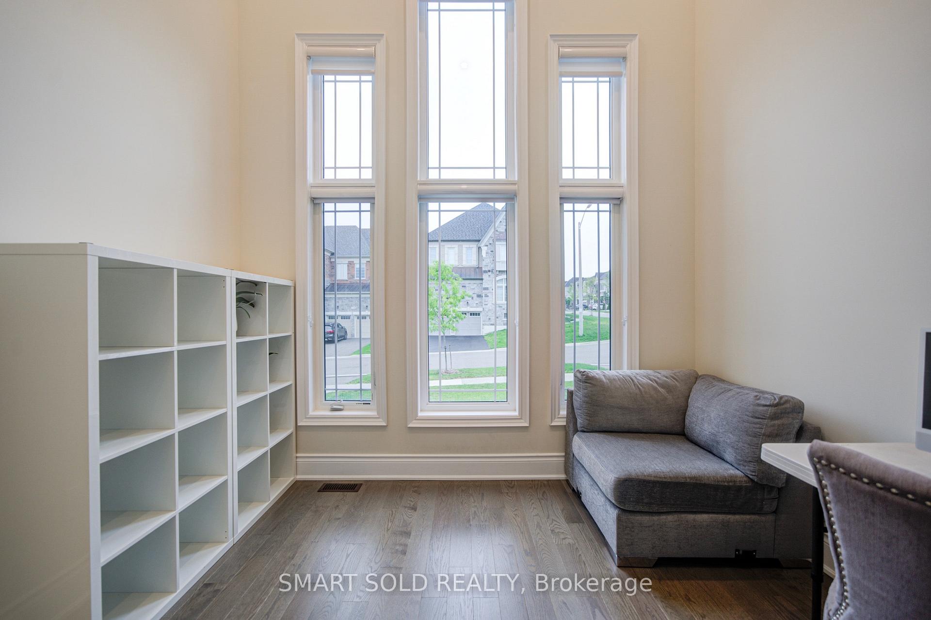 Photo 6 of 2 Menotti Drive, Richmond Hill, Oak Ridges — HOMEH