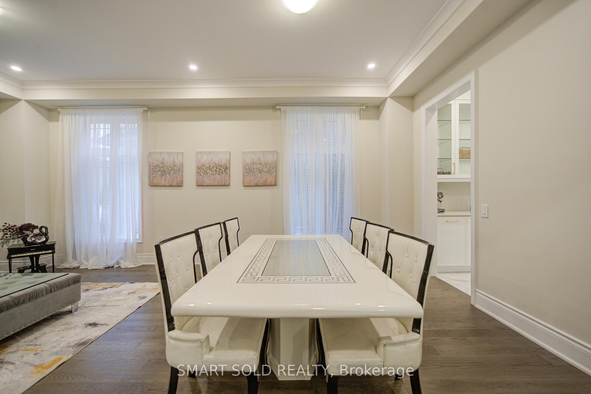 Photo 12 of 2 Menotti Drive, Richmond Hill, Oak Ridges — HOMEH
