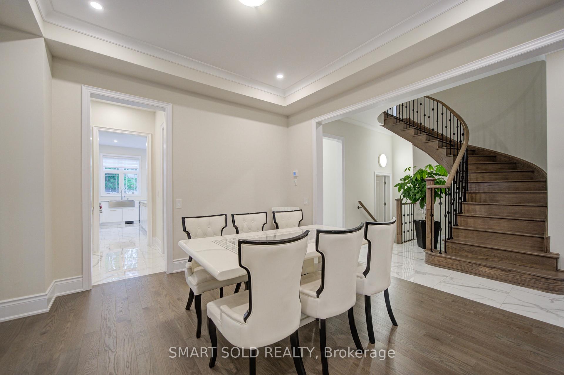 Photo 14 of 2 Menotti Drive, Richmond Hill, Oak Ridges — HOMEH