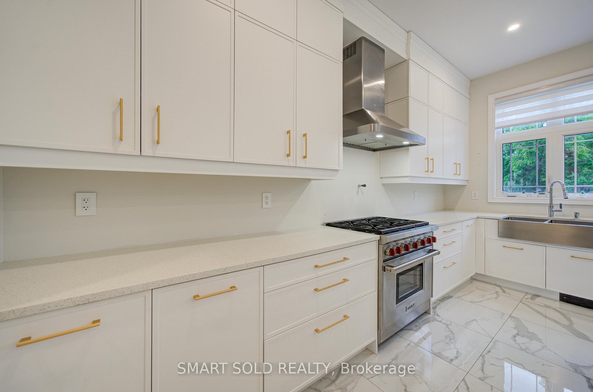 Photo 21 of 2 Menotti Drive, Richmond Hill, Oak Ridges — HOMEH