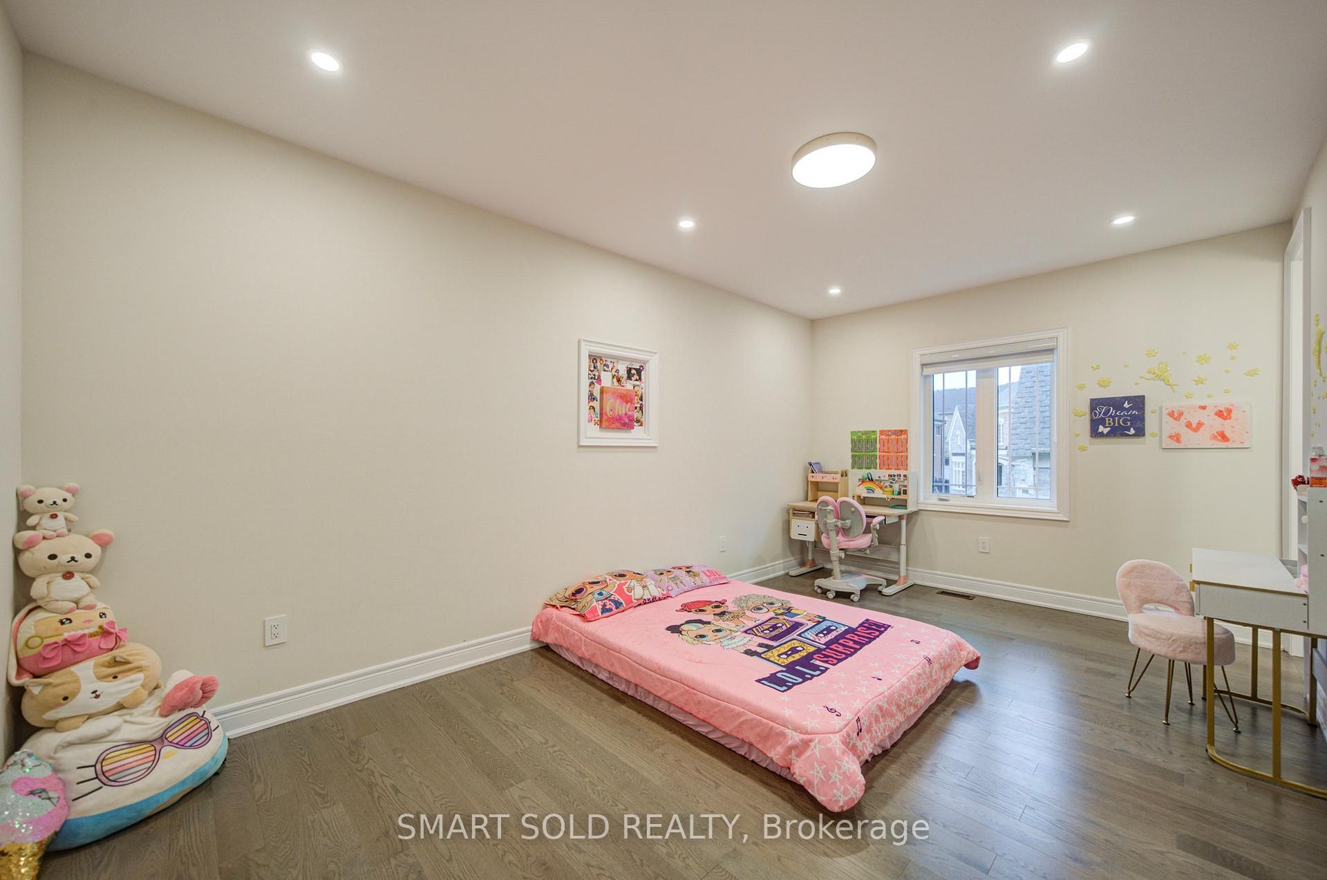 Photo 29 of 2 Menotti Drive, Richmond Hill, Oak Ridges — HOMEH