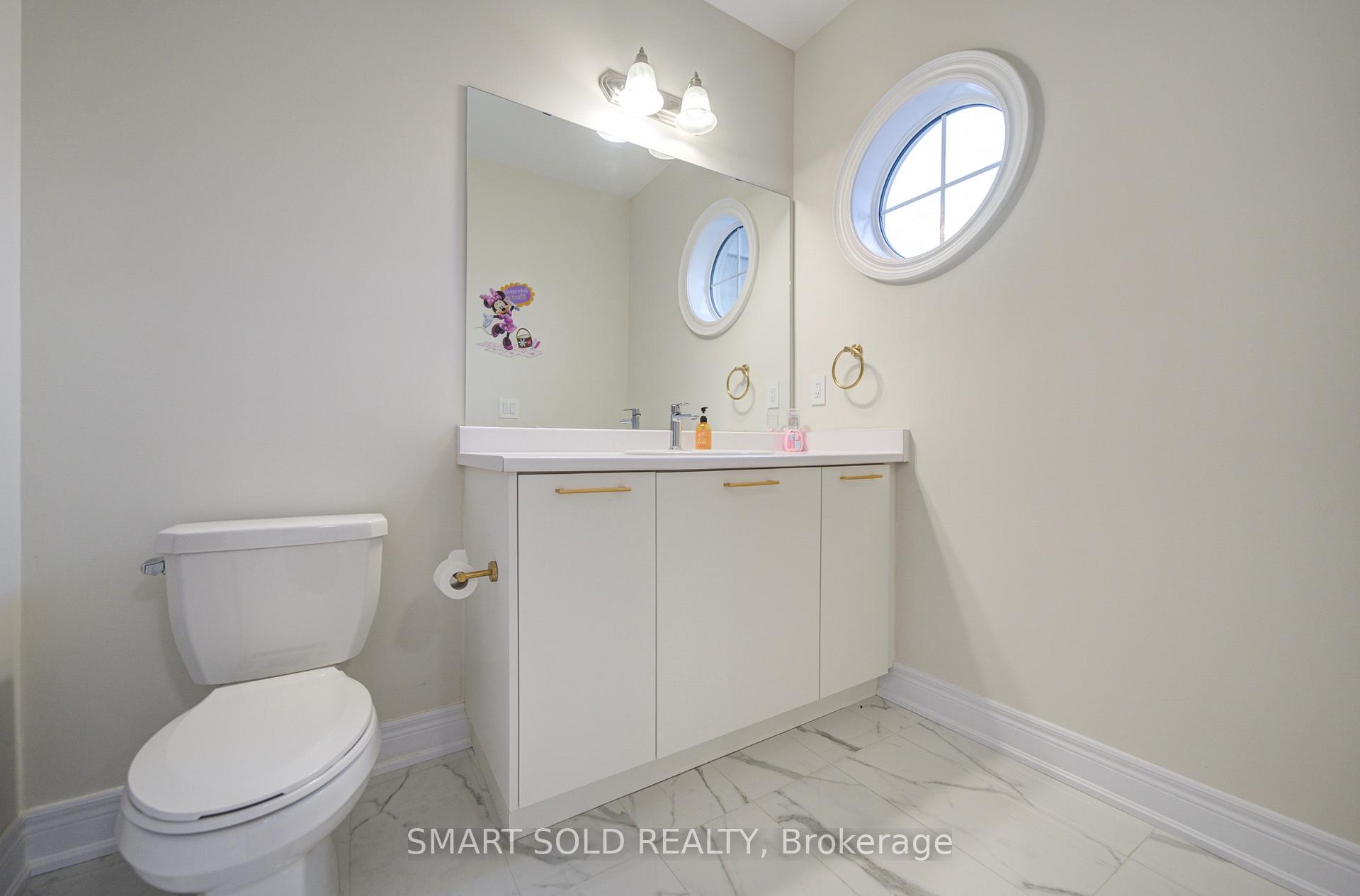 Photo 32 of 2 Menotti Drive, Richmond Hill, Oak Ridges — HOMEH