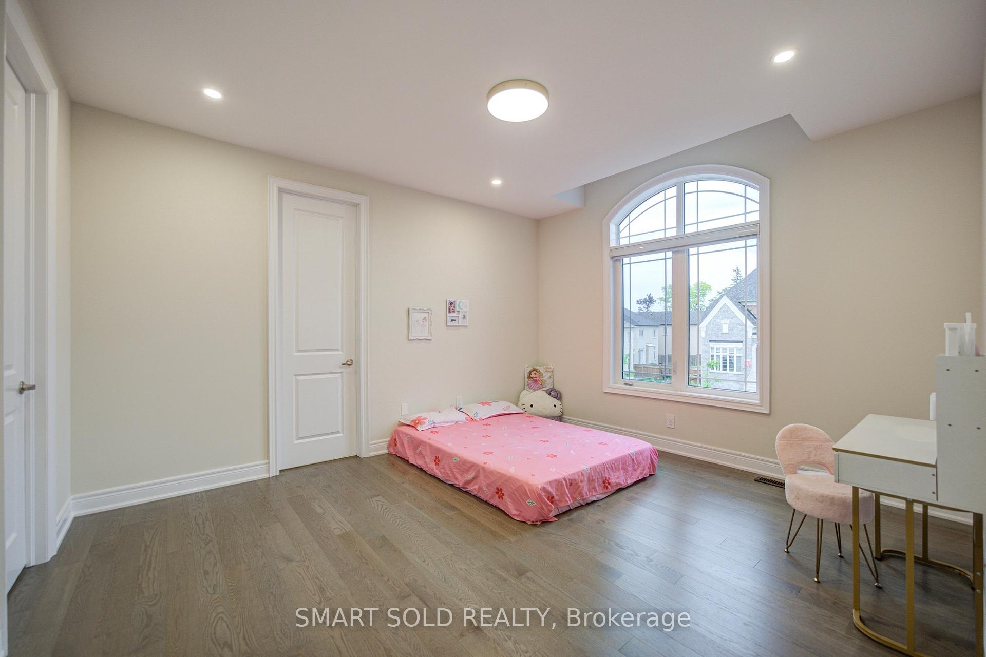 Photo 34 of 2 Menotti Drive, Richmond Hill, Oak Ridges — HOMEH