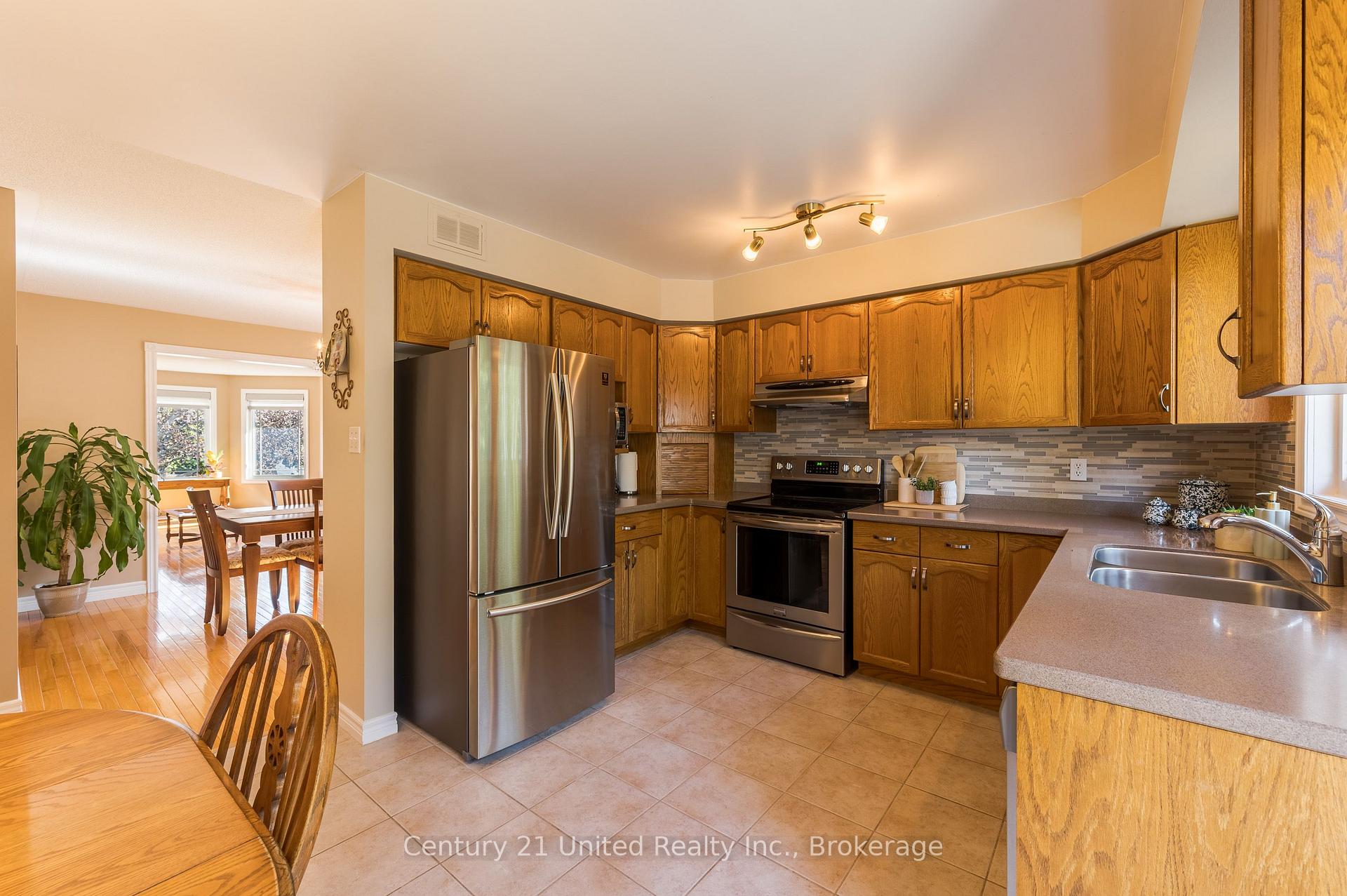 Photo 19 of 1441 Hetherington Drive, Peterborough, Northcrest Ward 5 — HOMEH