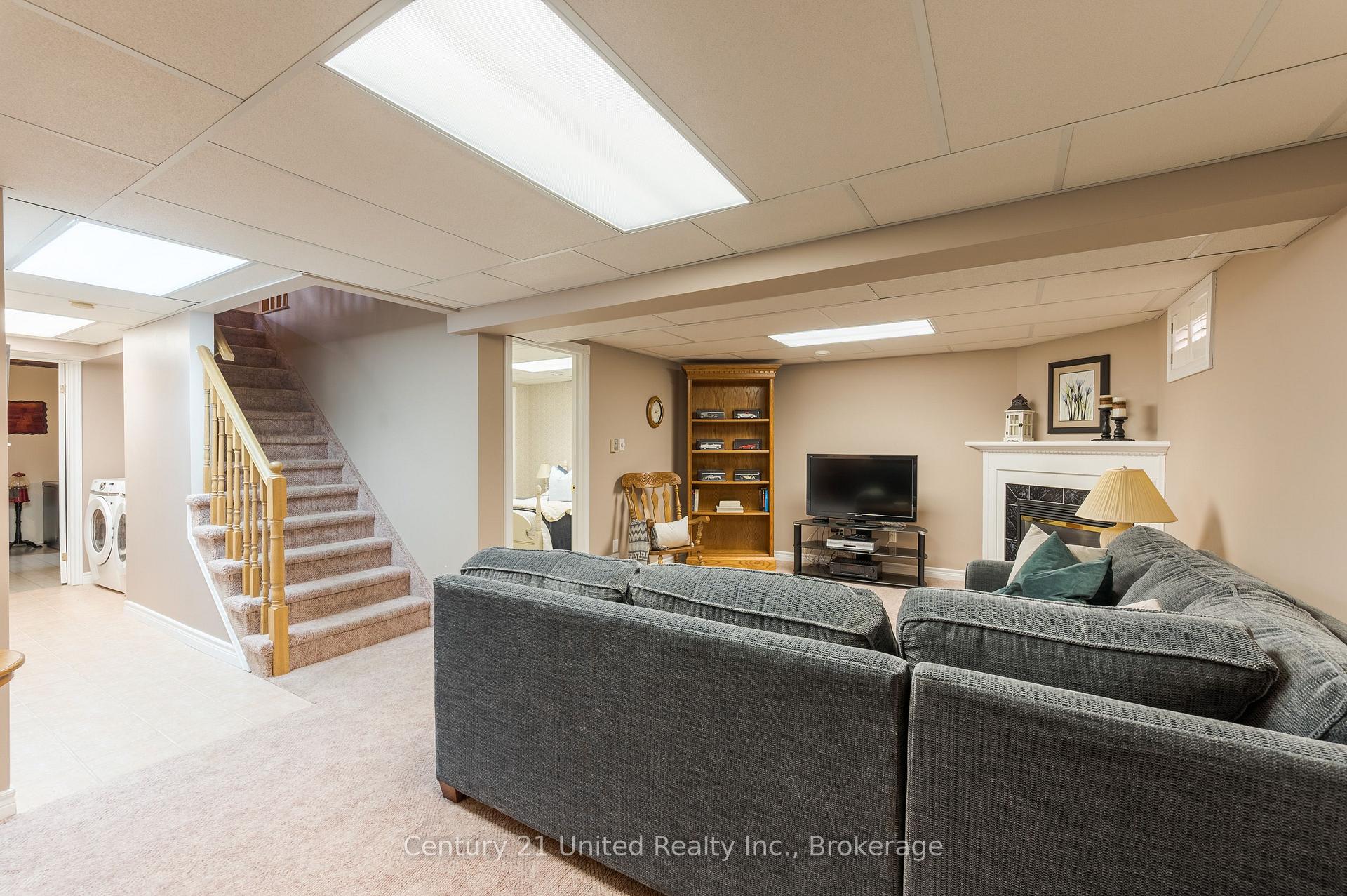 Photo 32 of 1441 Hetherington Drive, Peterborough, Northcrest Ward 5 — HOMEH
