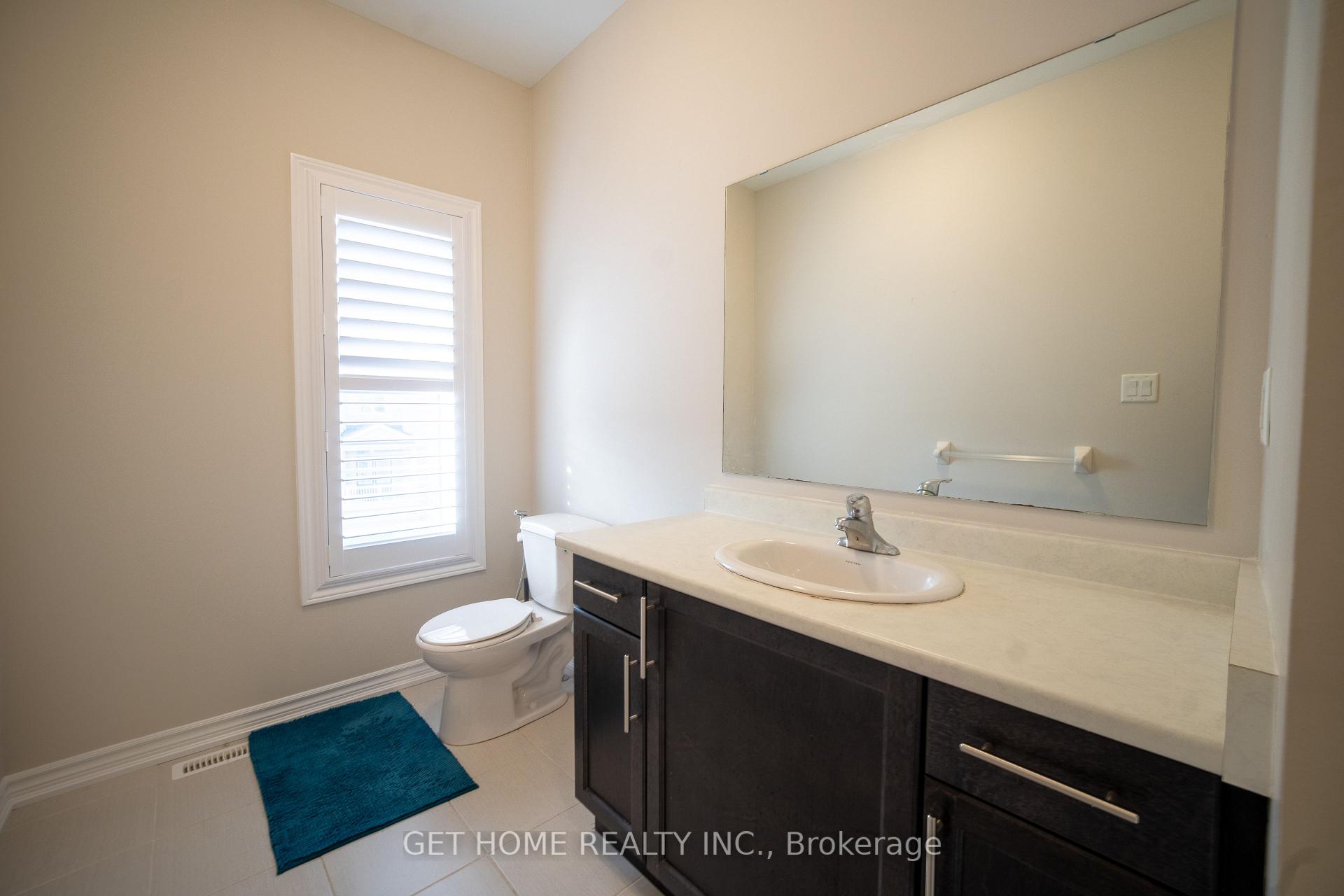 Photo 13 of 24 Bachelor Street, Brampton, Northwest Brampton — HOMEH