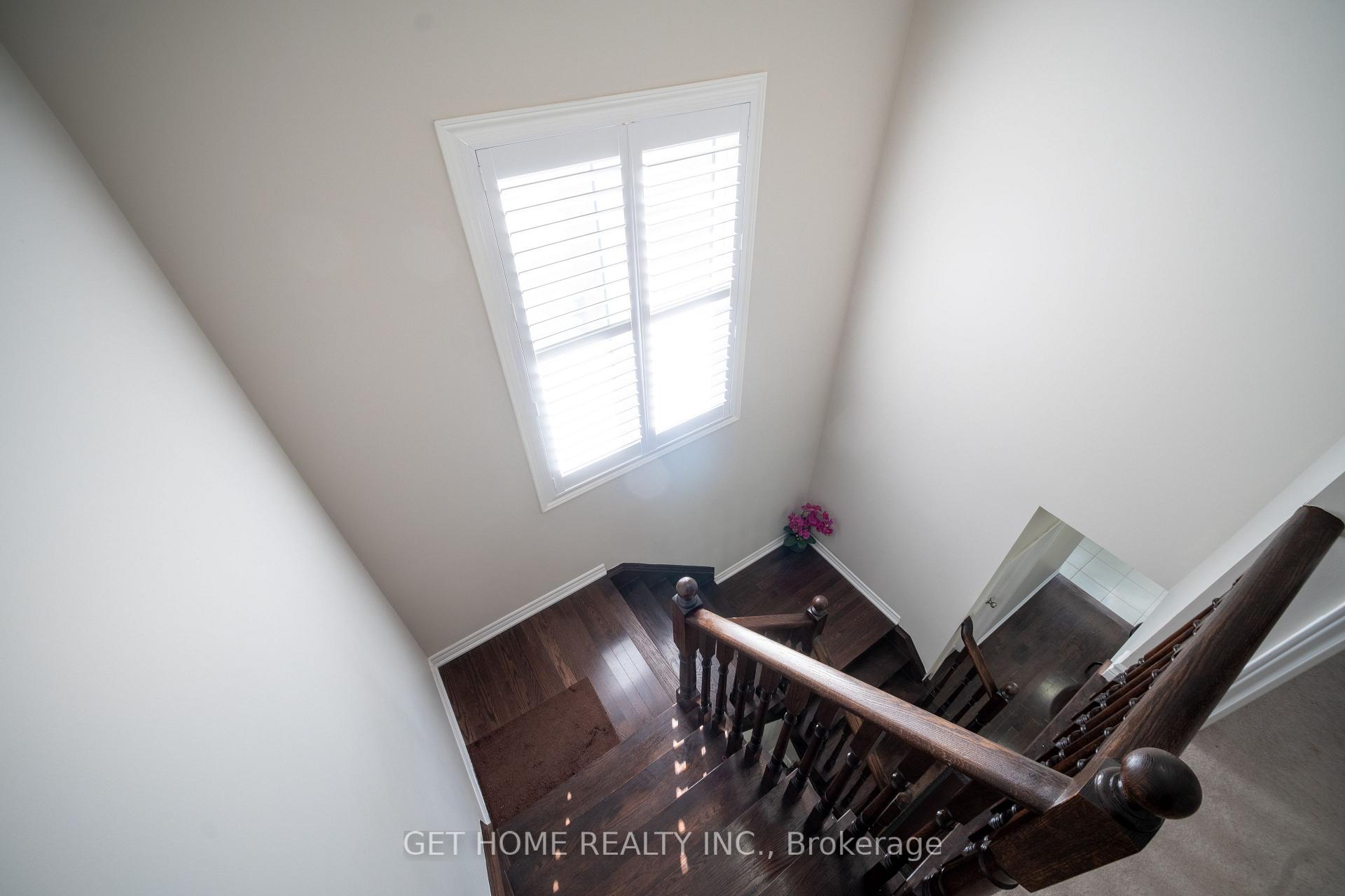 Photo 17 of 24 Bachelor Street, Brampton, Northwest Brampton — HOMEH