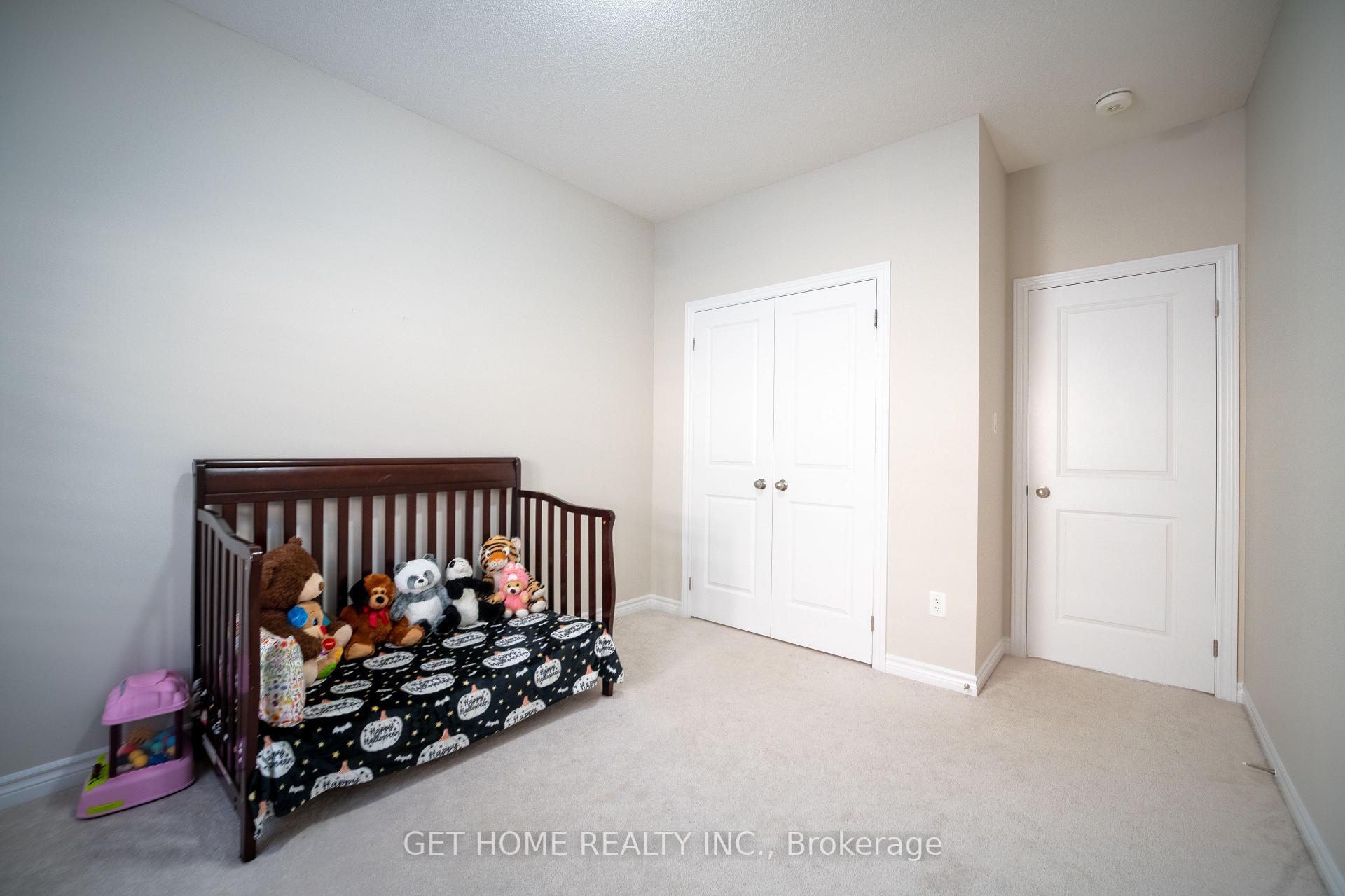Photo 20 of 24 Bachelor Street, Brampton, Northwest Brampton — HOMEH