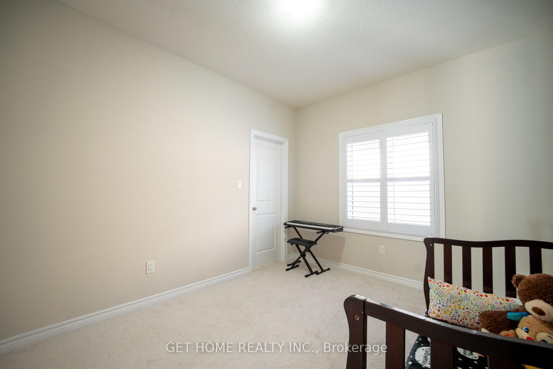 Photo 21 of 24 Bachelor Street, Brampton, Northwest Brampton — HOMEH