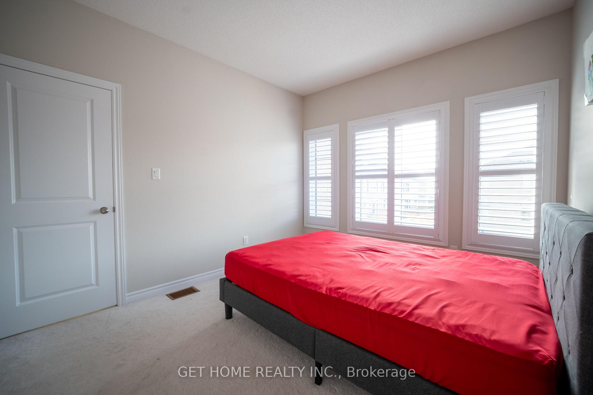 Photo 25 of 24 Bachelor Street, Brampton, Northwest Brampton — HOMEH