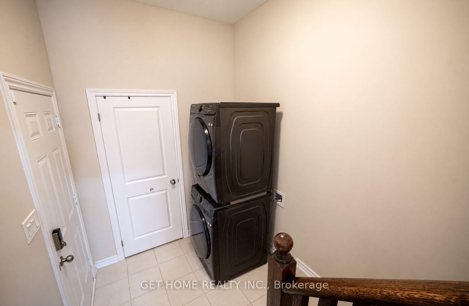 Photo 32 of 24 Bachelor Street, Brampton, Northwest Brampton — HOMEH