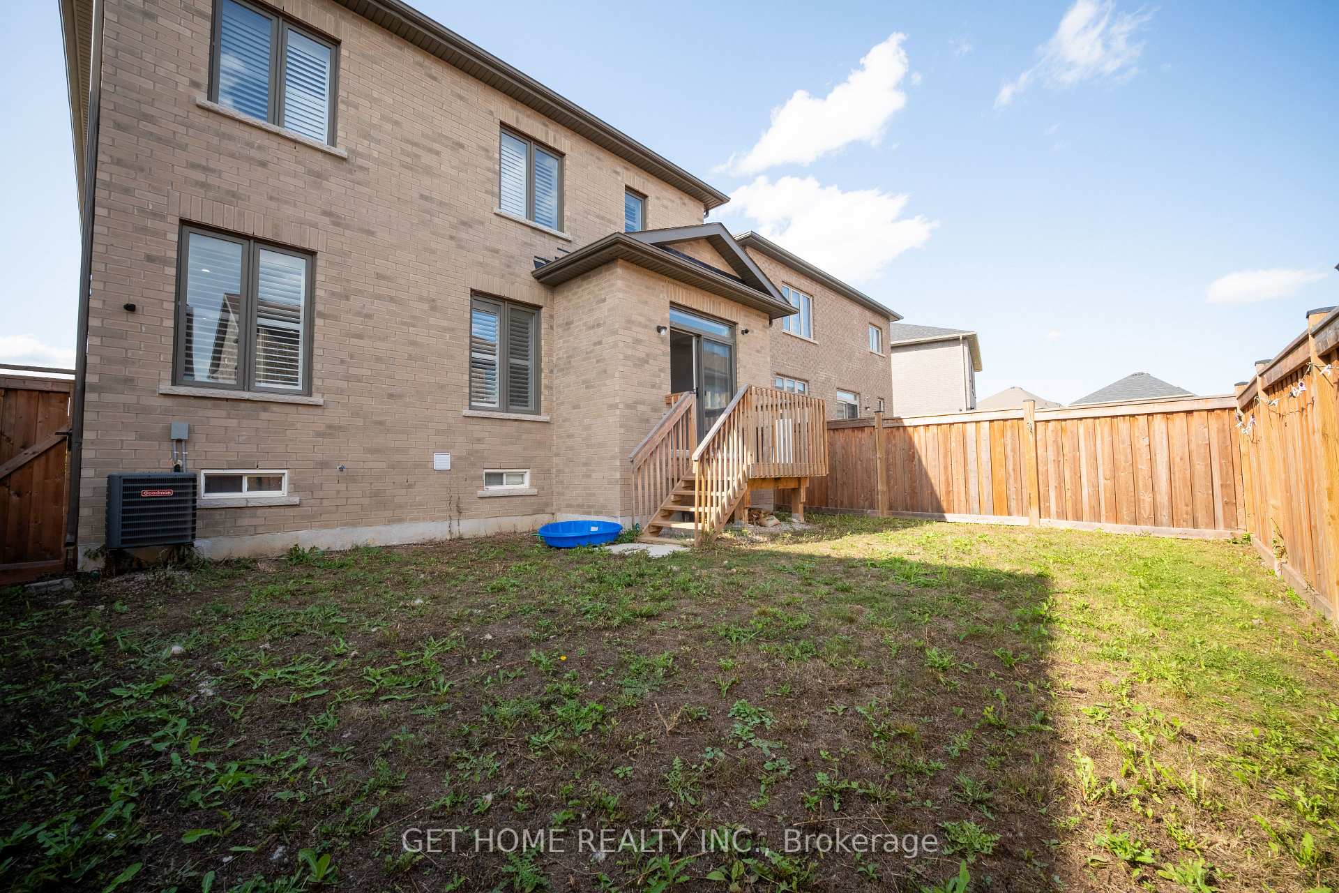 Photo 47 of 24 Bachelor Street, Brampton, Northwest Brampton — HOMEH
