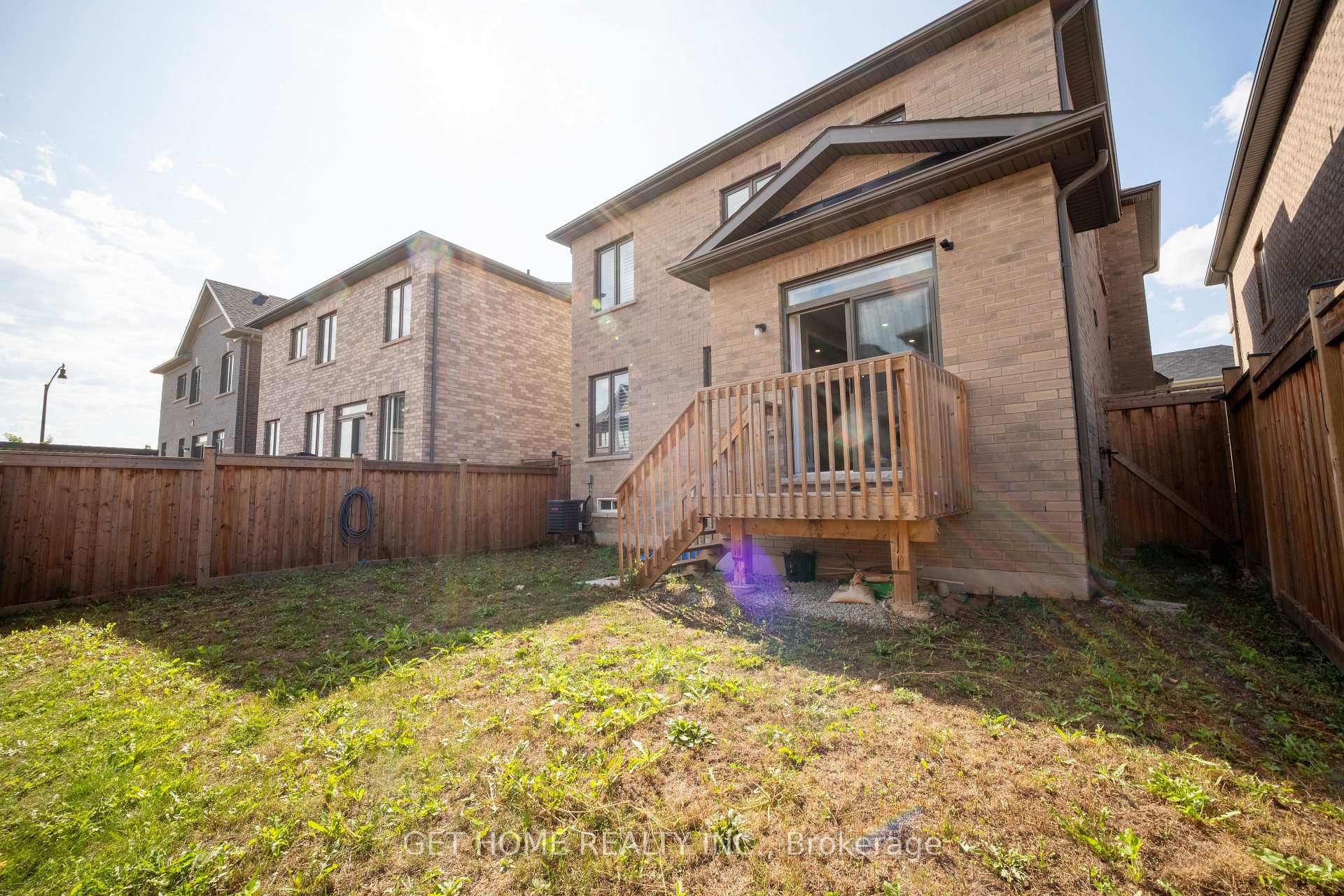Photo 46 of 24 Bachelor Street, Brampton, Northwest Brampton — HOMEH
