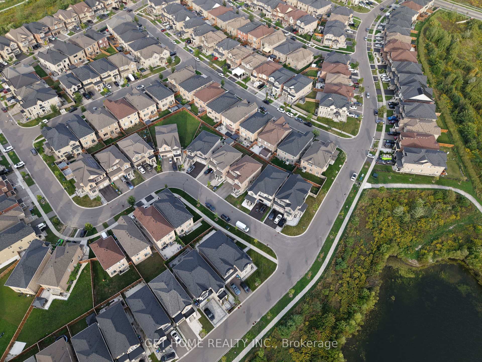 Photo 51 of 24 Bachelor Street, Brampton, Northwest Brampton — HOMEH