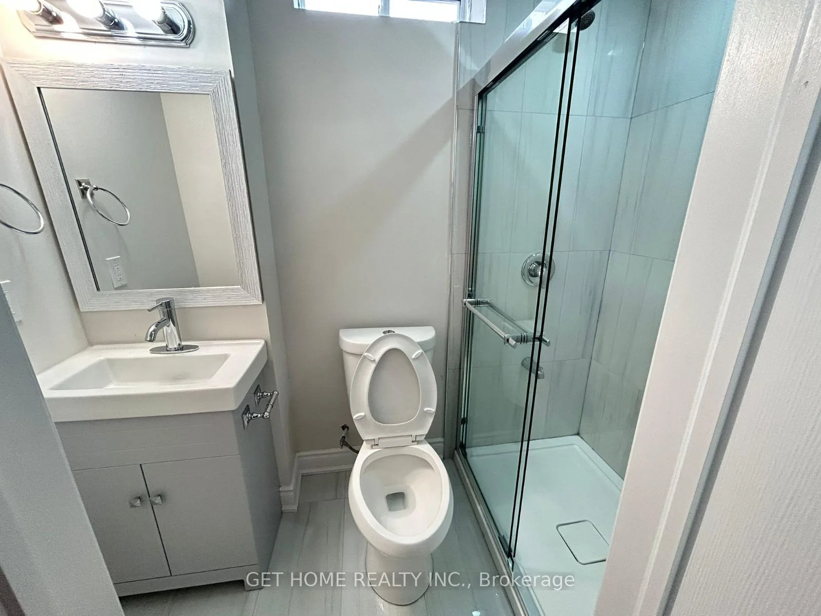 Photo 42 of 24 Bachelor Street, Brampton, Northwest Brampton — HOMEH