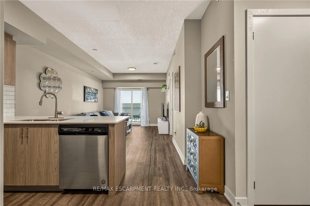 Photo 12 of Unit 413, 16 Markle Crescent, Hamilton, Ancaster — HOMEH