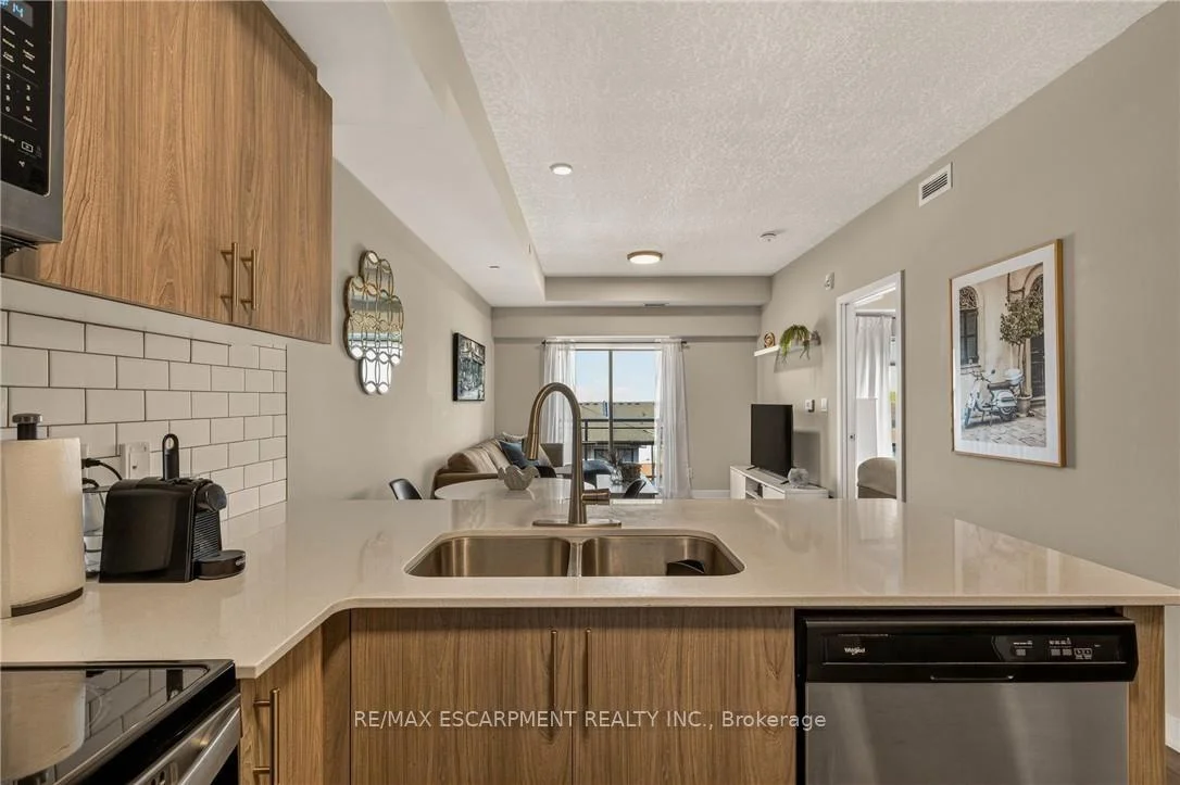 Photo 24 of Unit 413, 16 Markle Crescent, Hamilton, Ancaster — HOMEH