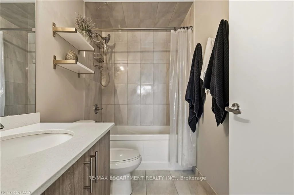 Photo 26 of Unit 413, 16 Markle Crescent, Hamilton, Ancaster — HOMEH