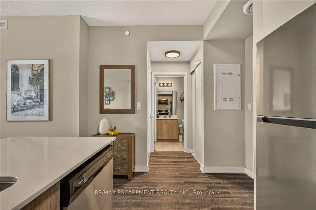 Photo 30 of Unit 413, 16 Markle Crescent, Hamilton, Ancaster — HOMEH
