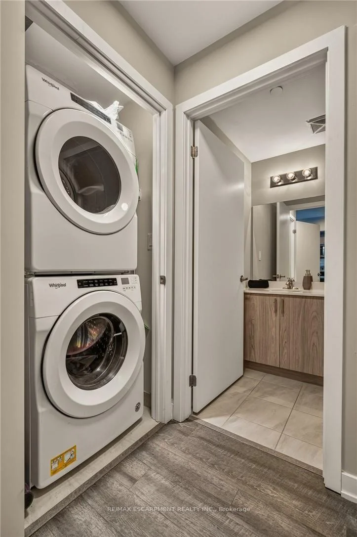 Photo 36 of Unit 413, 16 Markle Crescent, Hamilton, Ancaster — HOMEH
