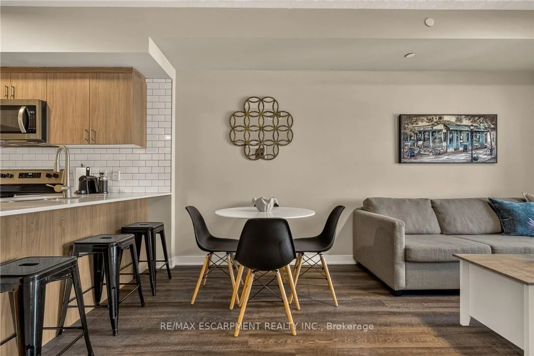 Photo 42 of Unit 413, 16 Markle Crescent, Hamilton, Ancaster — HOMEH