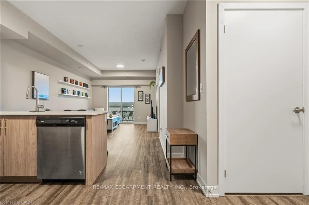 Photo 59 of Unit 413, 16 Markle Crescent, Hamilton, Ancaster — HOMEH