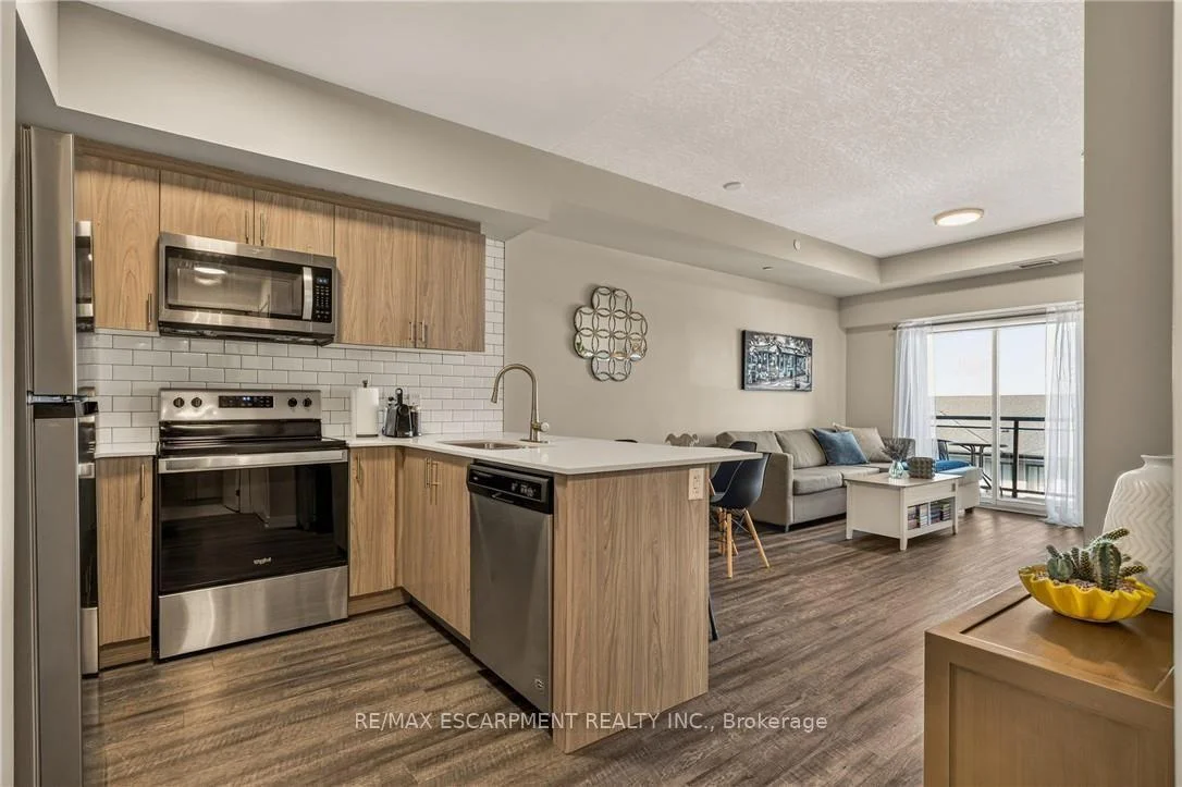 Photo 69 of Unit 413, 16 Markle Crescent, Hamilton, Ancaster — HOMEH