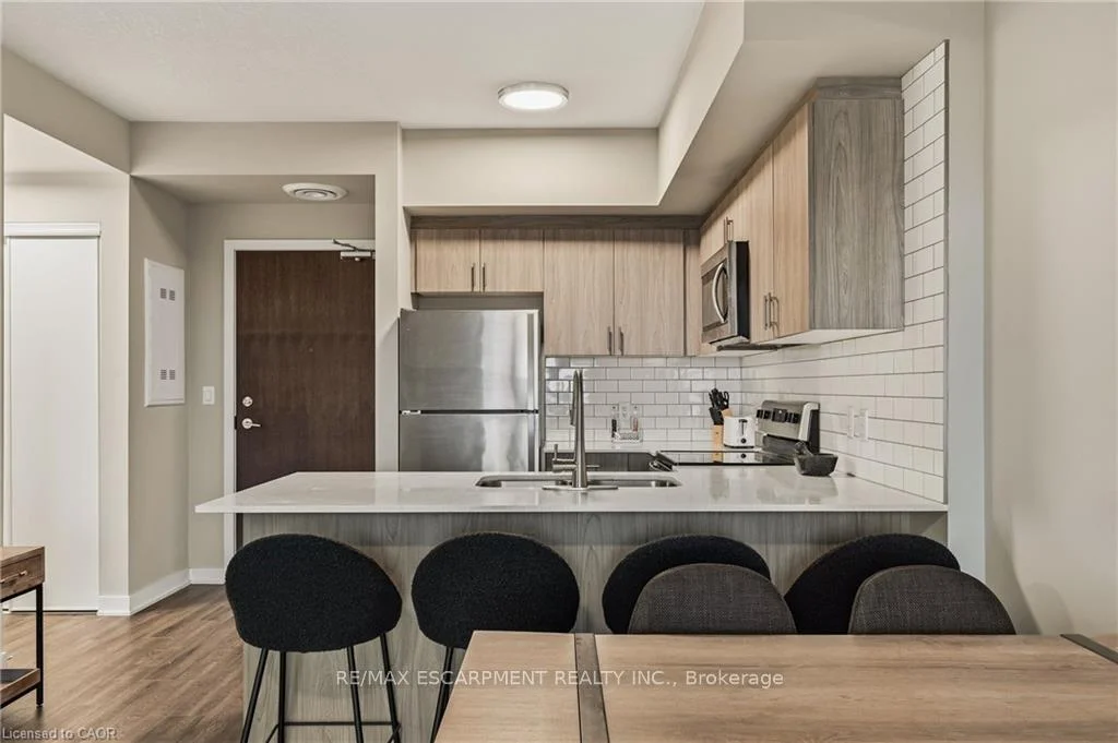 Photo 74 of Unit 413, 16 Markle Crescent, Hamilton, Ancaster — HOMEH