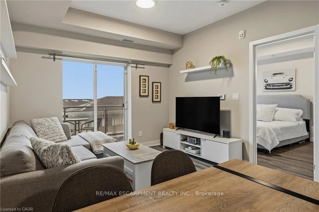 Photo 92 of Unit 413, 16 Markle Crescent, Hamilton, Ancaster — HOMEH
