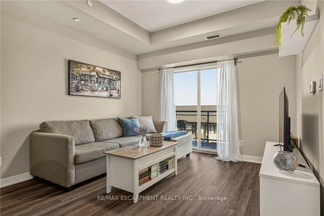 Photo 93 of Unit 413, 16 Markle Crescent, Hamilton, Ancaster — HOMEH