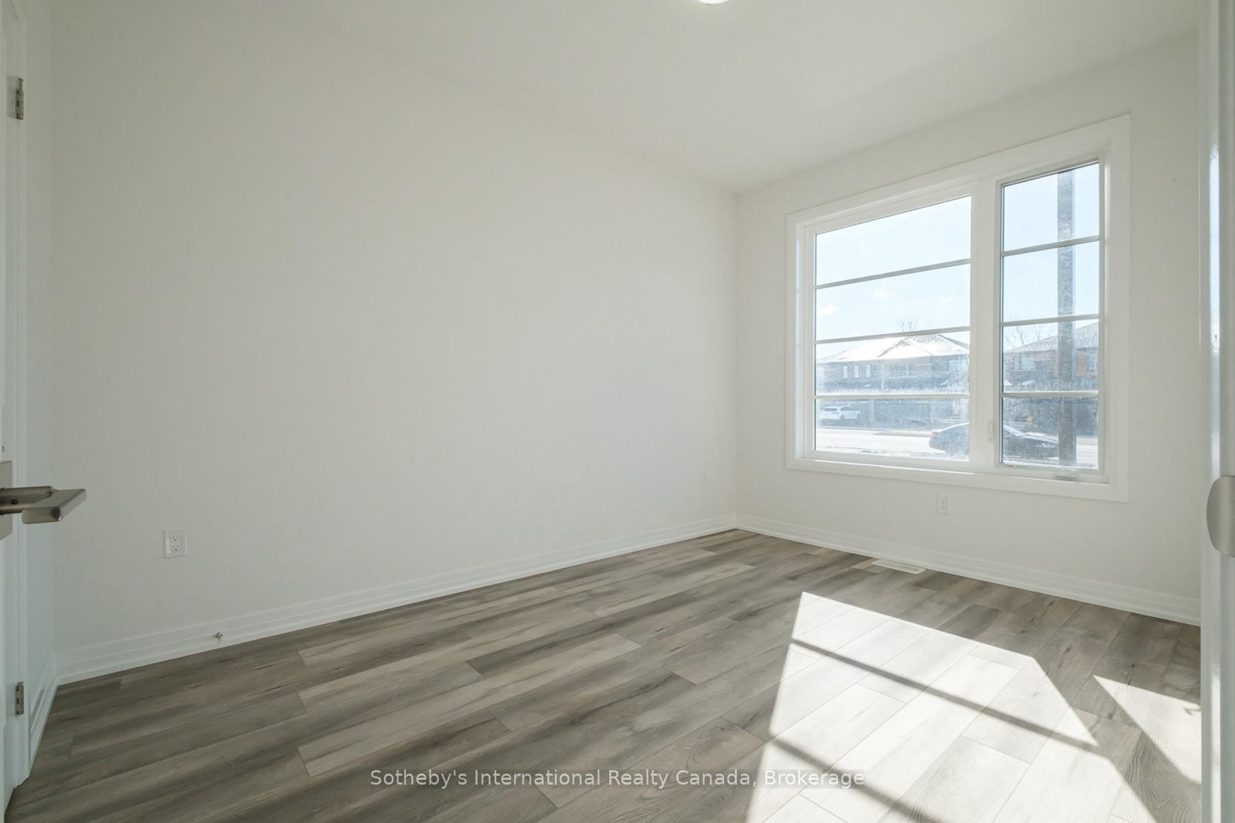 Photo 3 of Unit 24, 550 Grey Street, Brantford, Echo Place — HOMEH