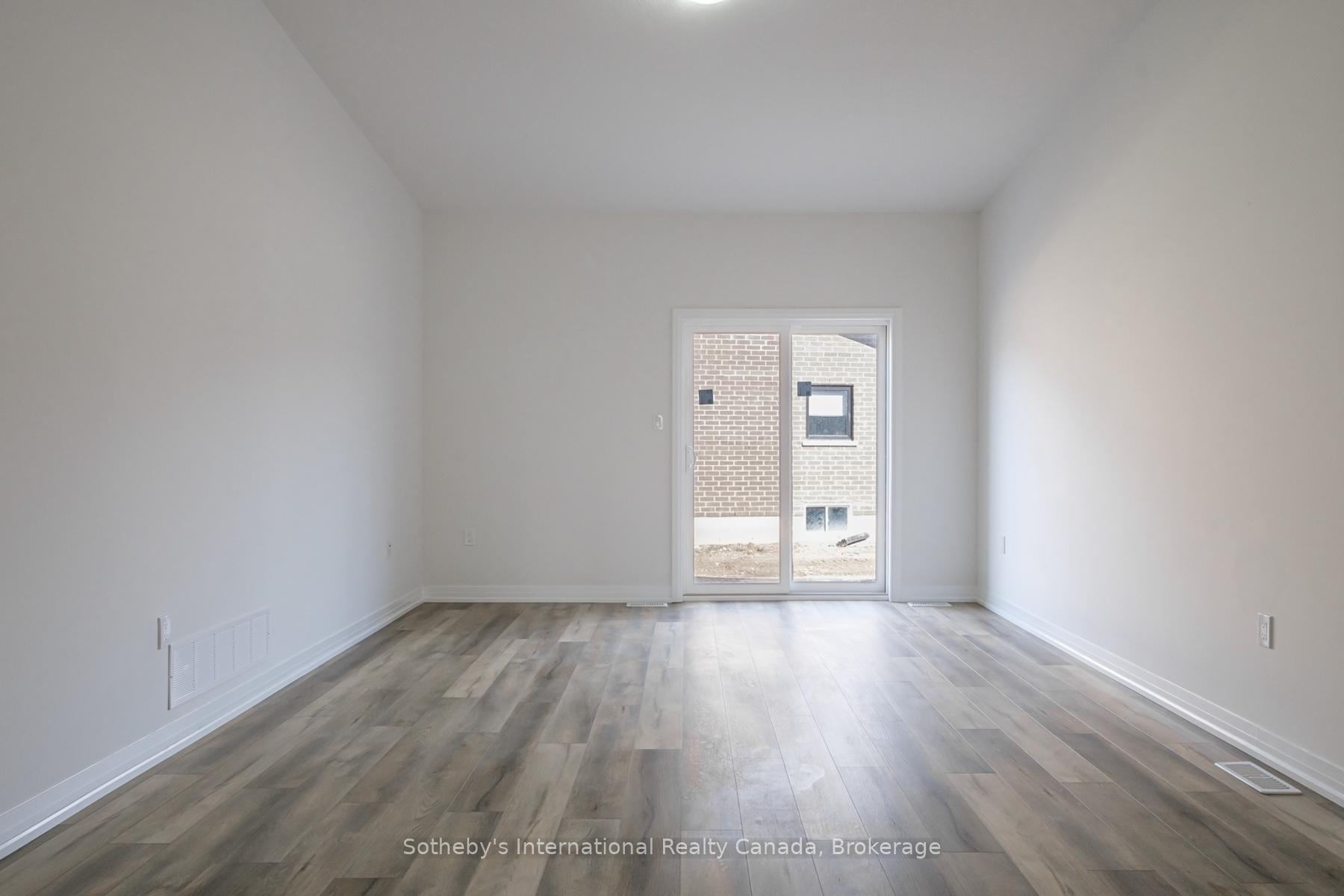 Photo 10 of Unit 24, 550 Grey Street, Brantford, Echo Place — HOMEH