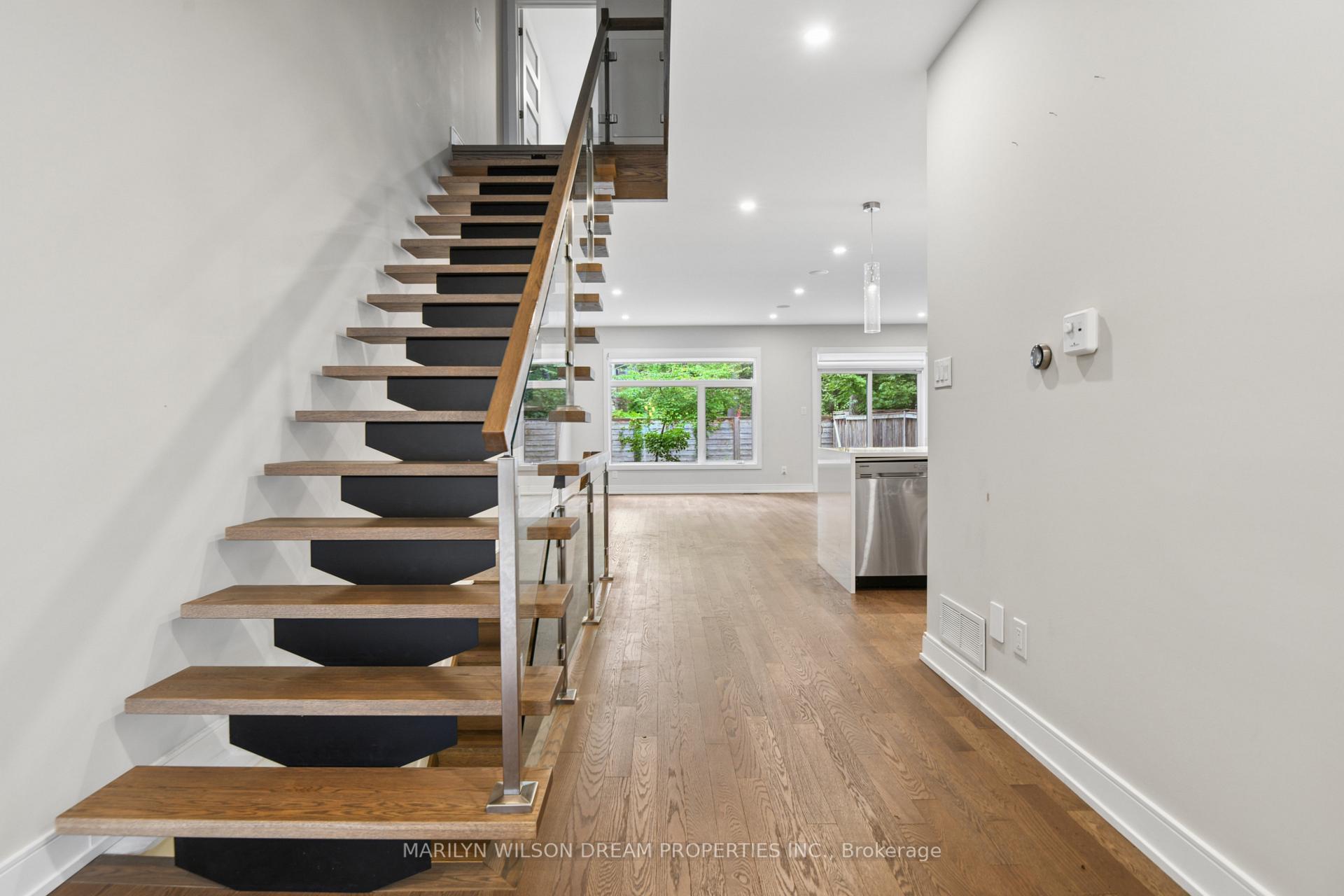 Photo 5 of 261 Beechwood Avenue, Ottawa, Rockcliffe — HOMEH