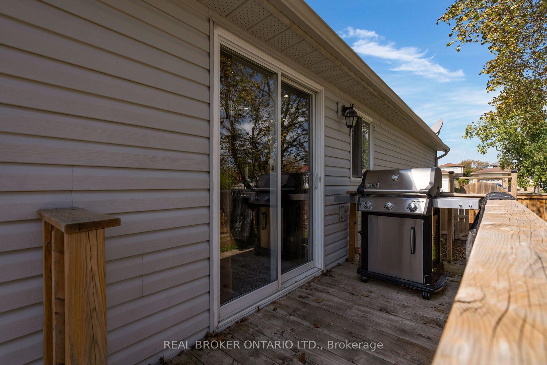 Photo 48 of 37 Hickling Trail, Barrie, Grove East — HOMEH