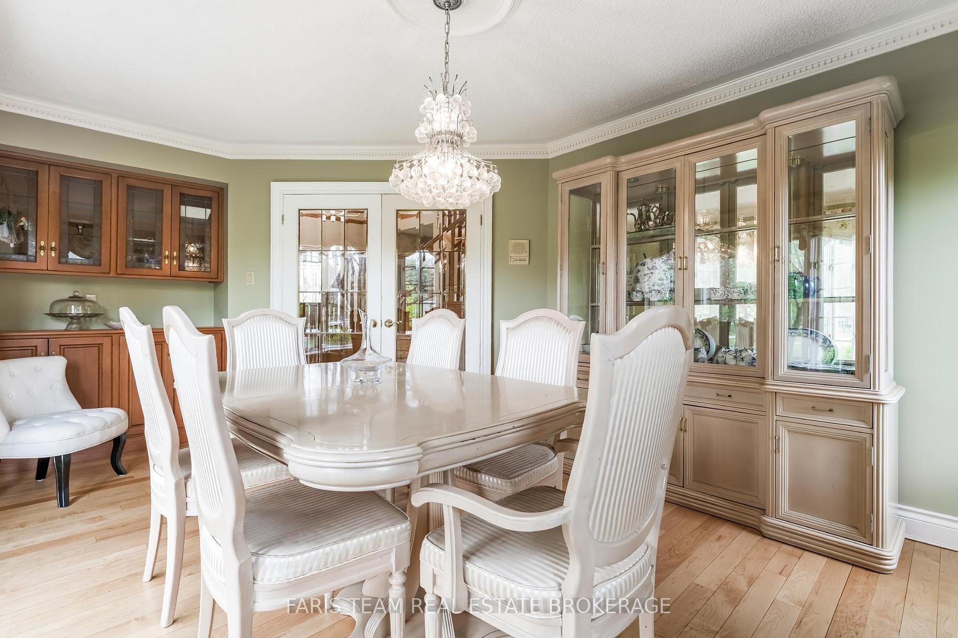 Photo 14 of 4 Mills Circle, Springwater, Rural Springwater — HOMEH