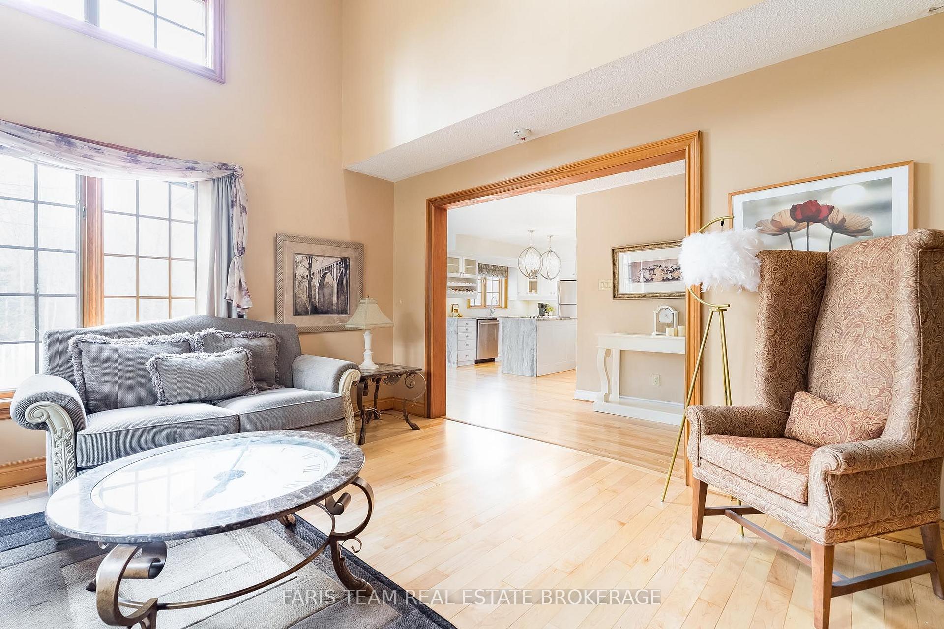 Photo 19 of 4 Mills Circle, Springwater, Rural Springwater — HOMEH