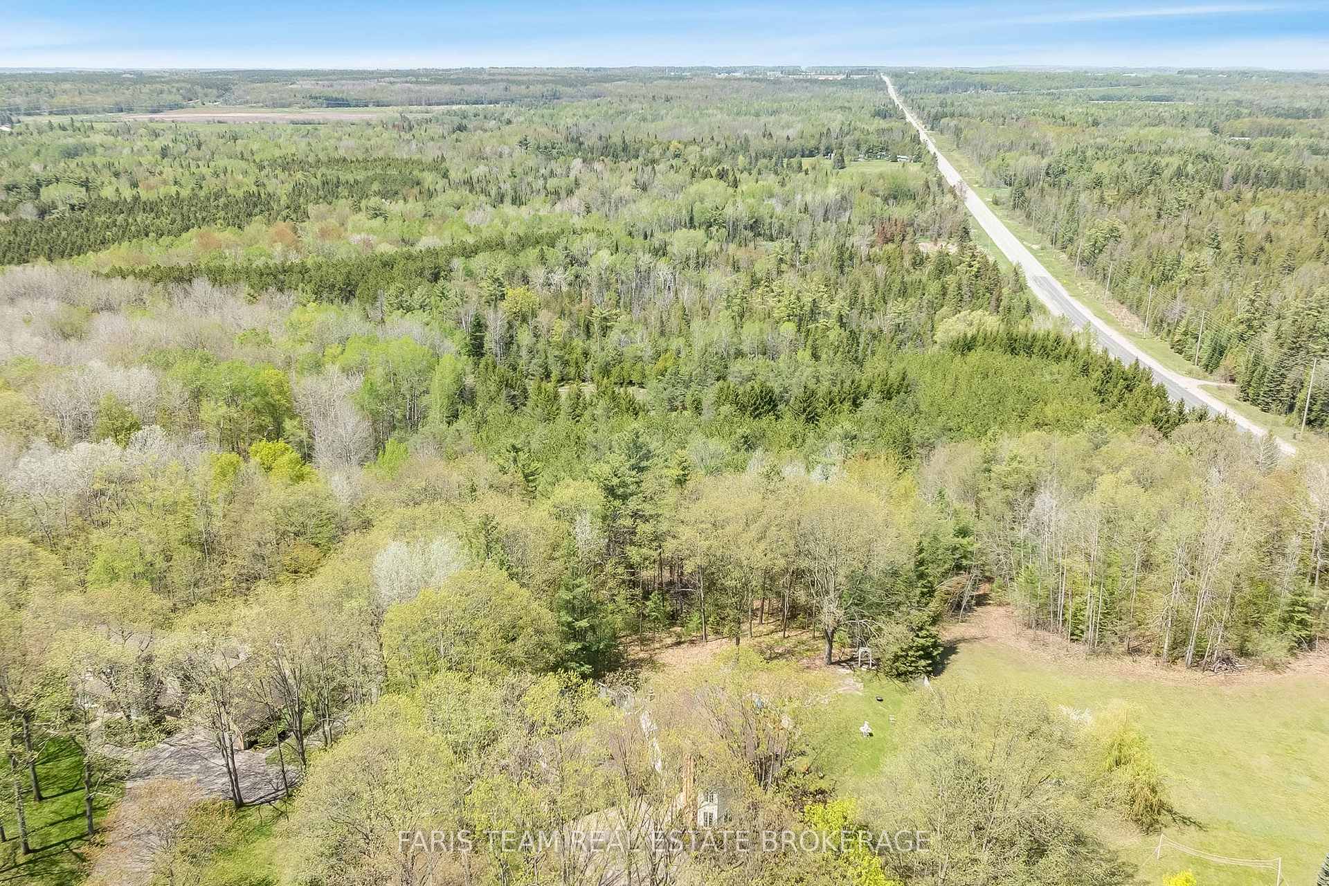 Photo 46 of 4 Mills Circle, Springwater, Rural Springwater — HOMEH