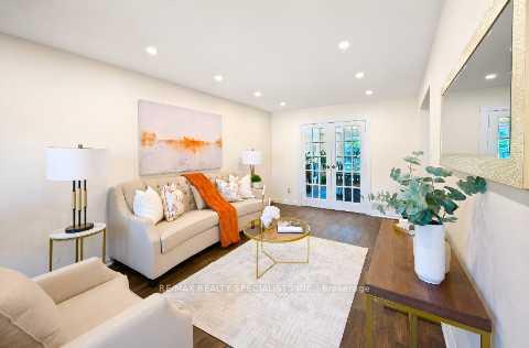Photo 13 of 252 Earlscourt Avenue, Toronto, Caledonia-Fairbank — HOMEH
