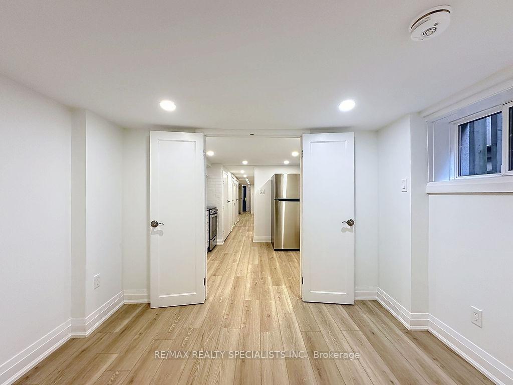 Photo 25 of 252 Earlscourt Avenue, Toronto, Caledonia-Fairbank — HOMEH